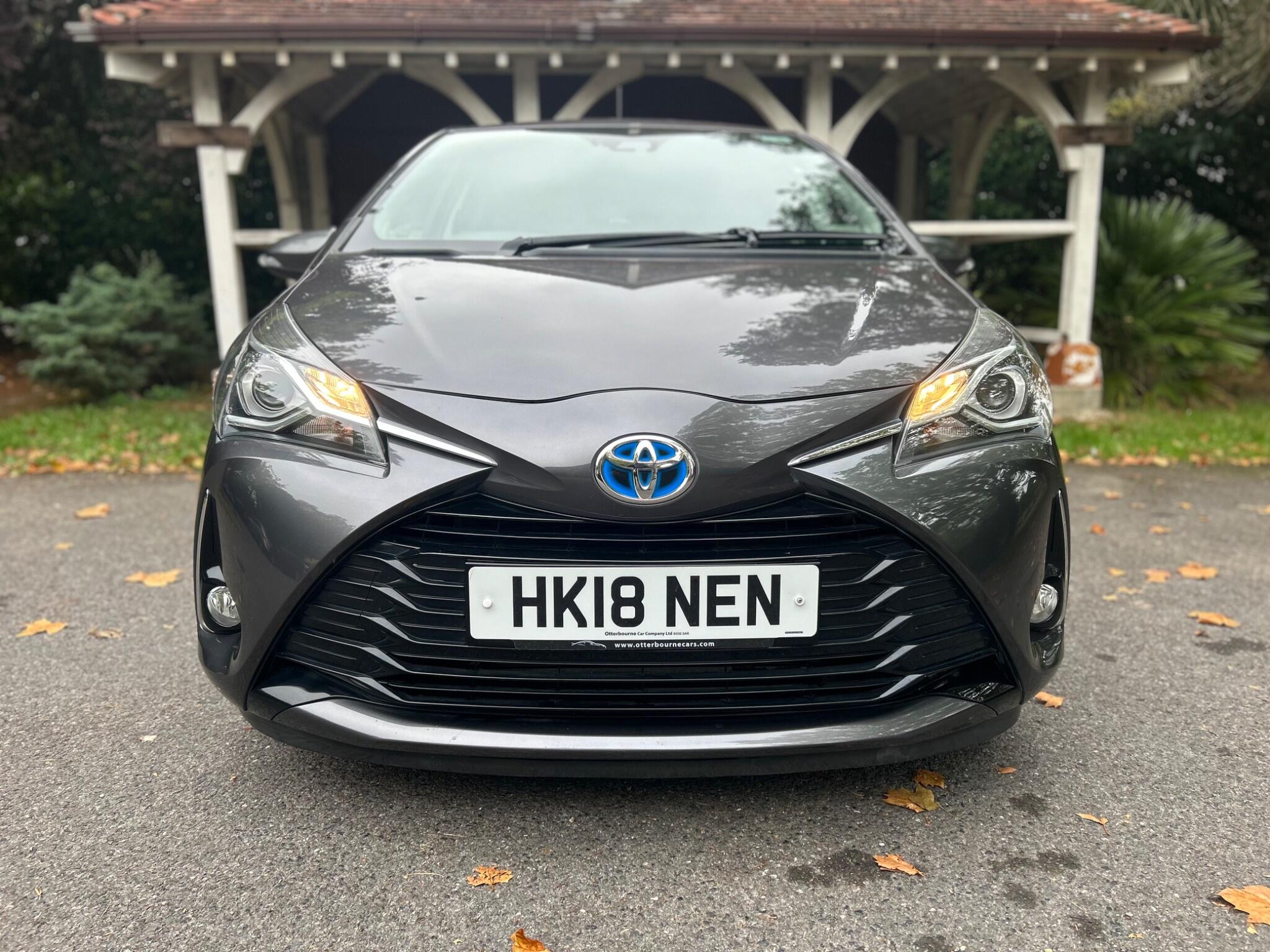Toyota Yaris view 12