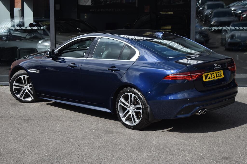 Jaguar Xe view 2