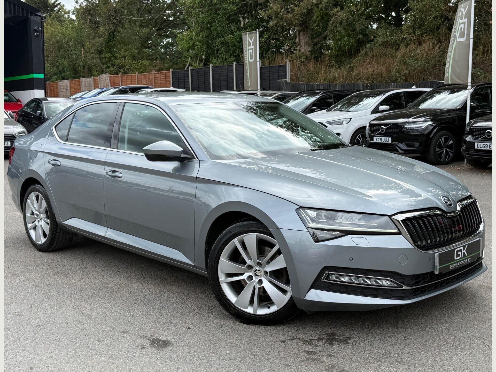 Skoda Superb main image