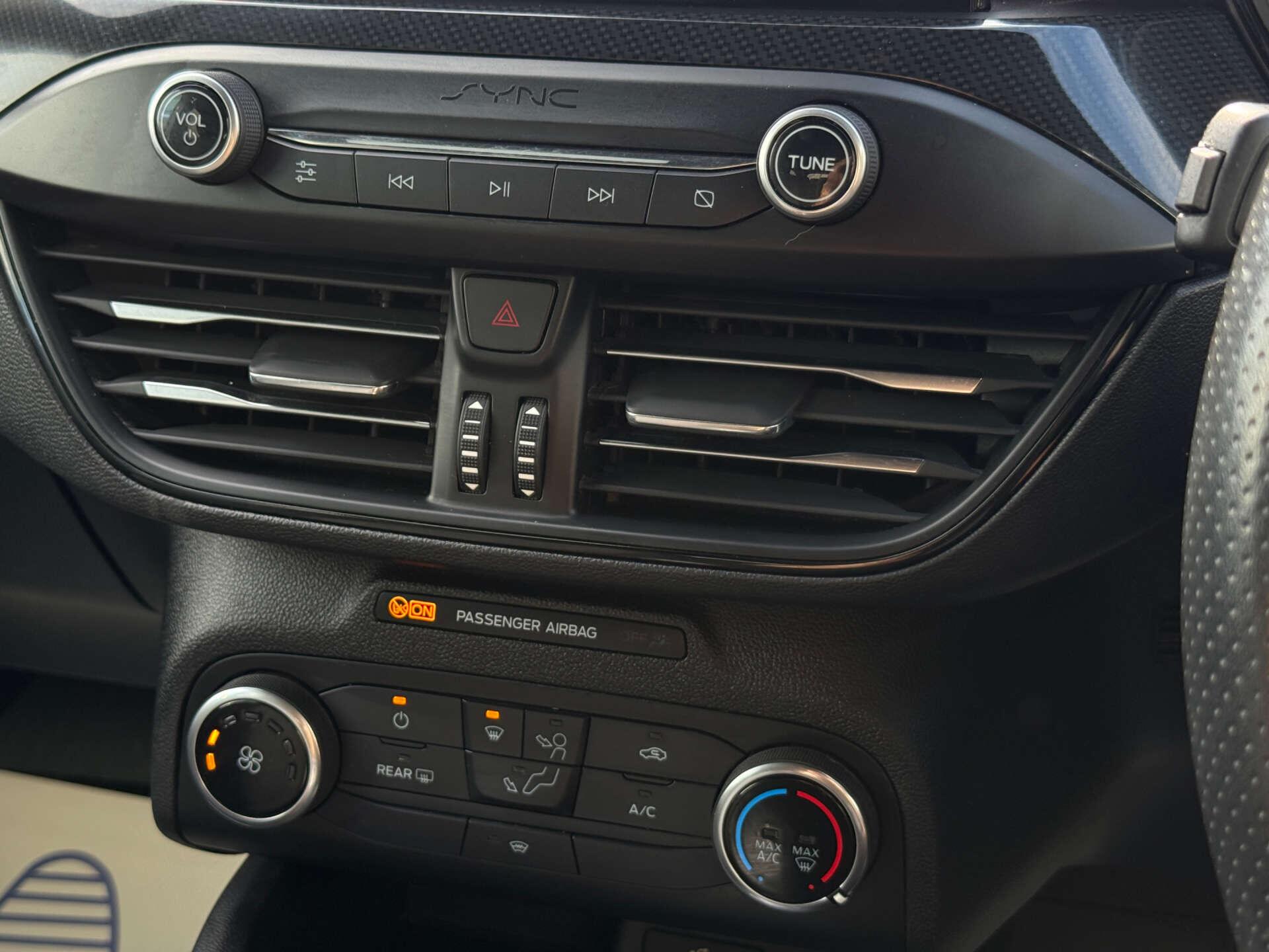 Ford Focus view 55
