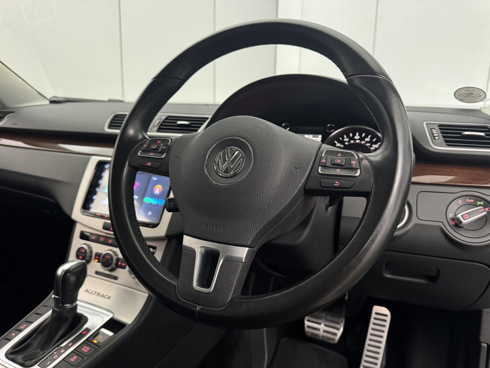 Volkswagen Passat view 53