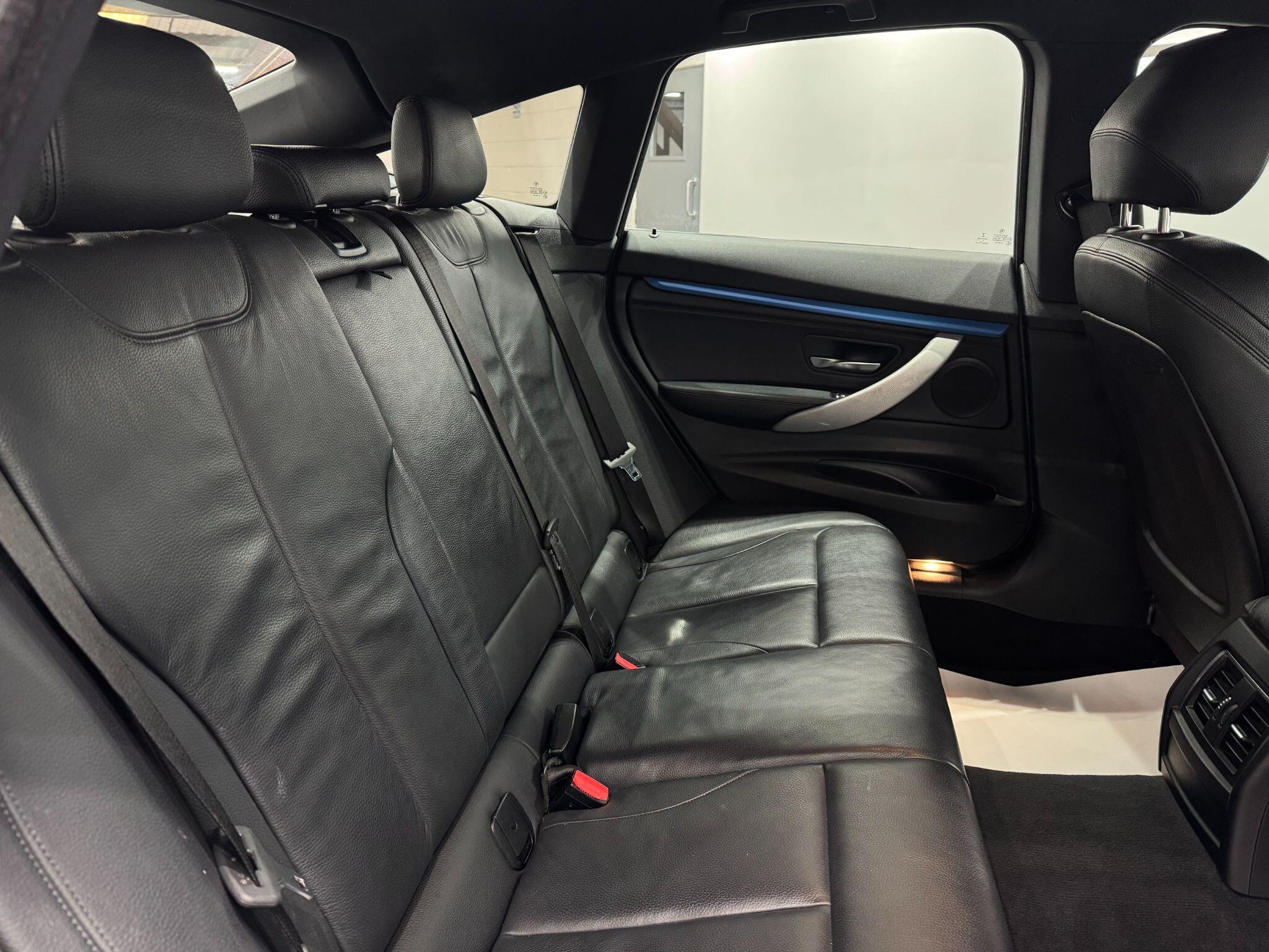 BMW 3 Series view 49