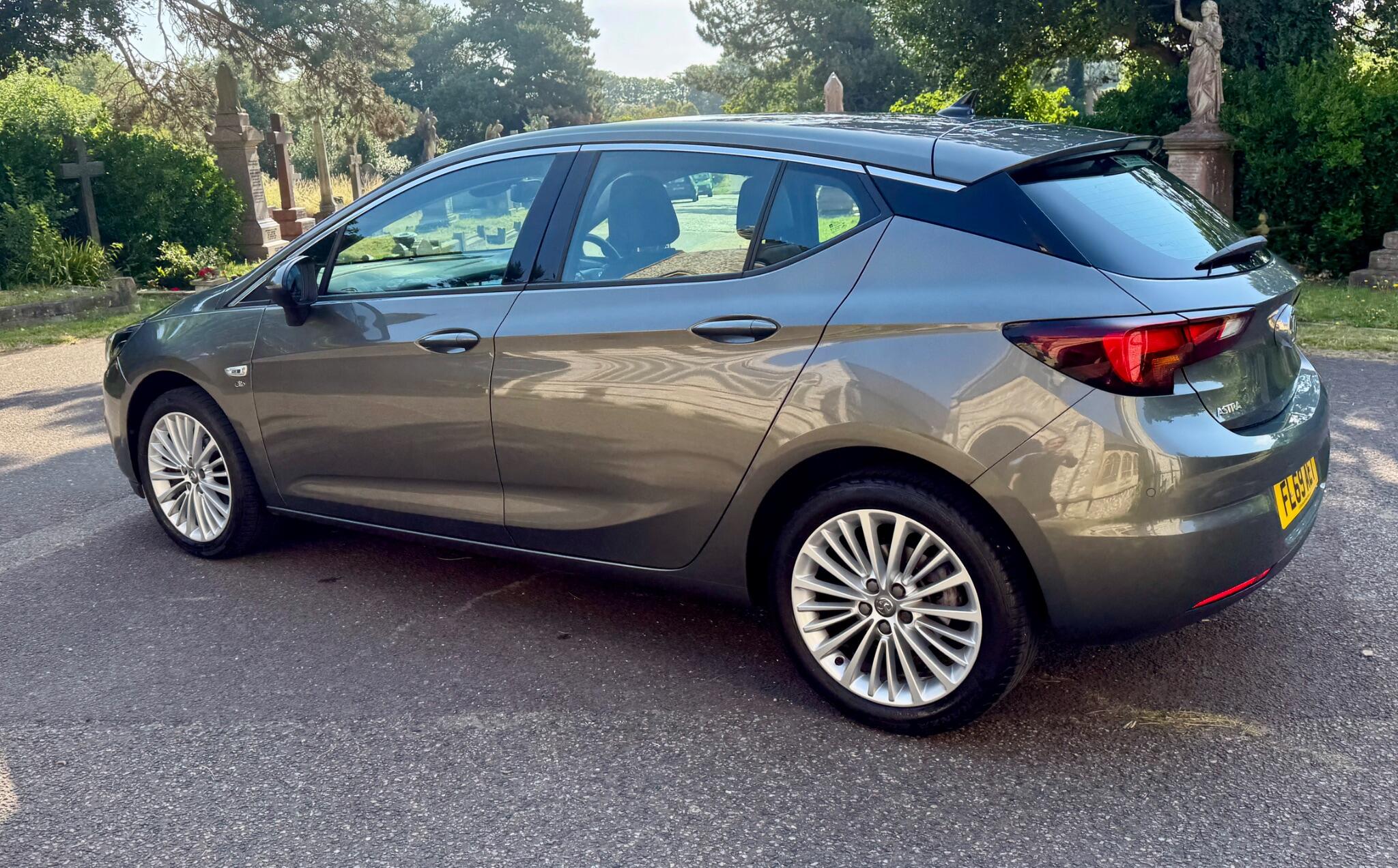 Vauxhall Astra view 11