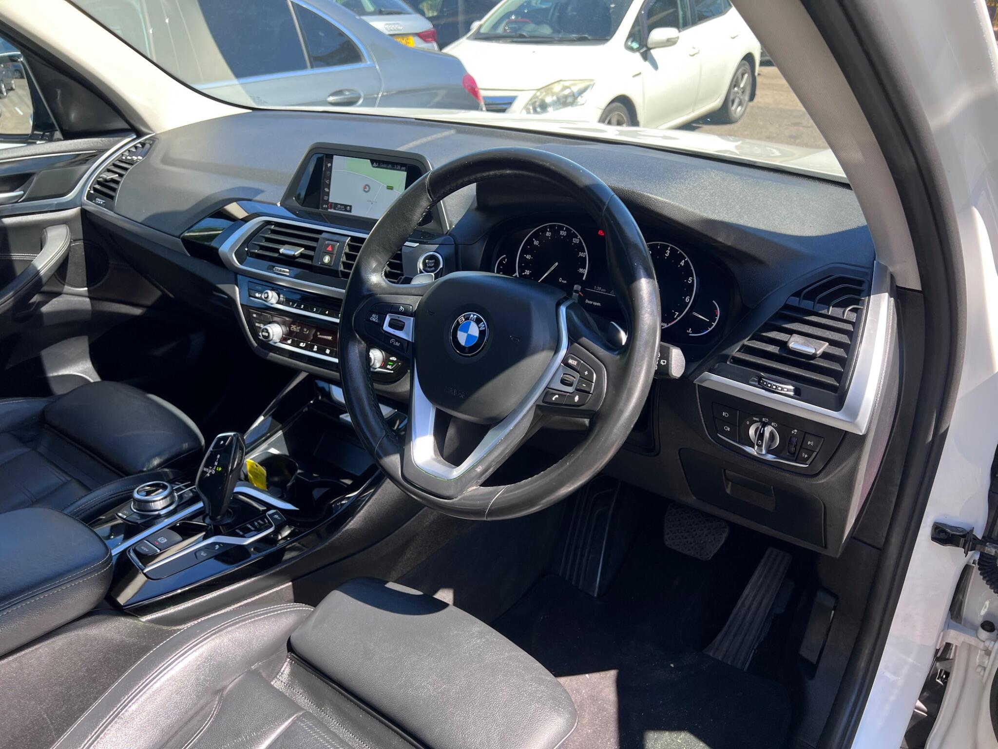 BMW X3 view 18