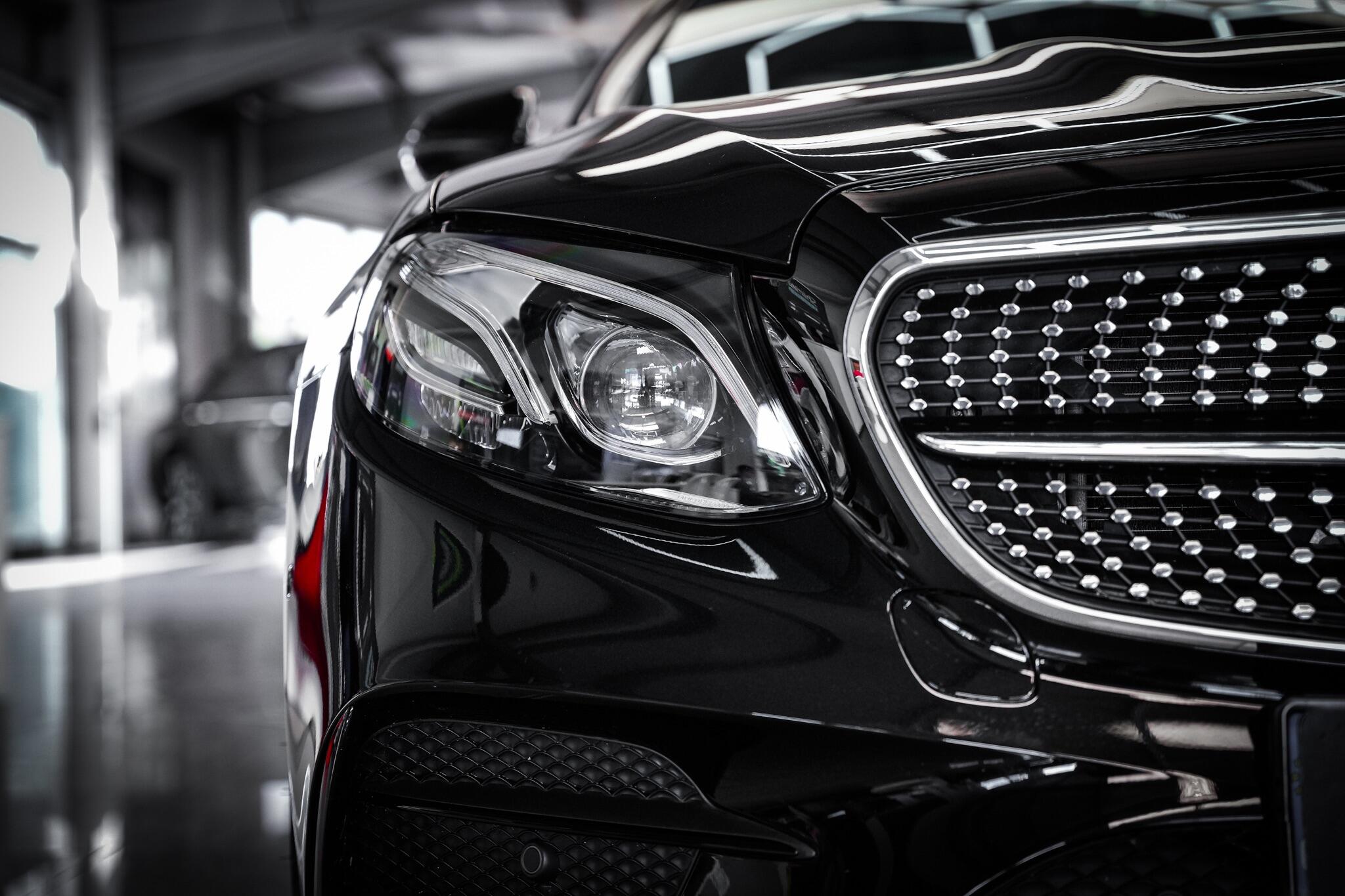 Mercedes-Benz E-Class view 31