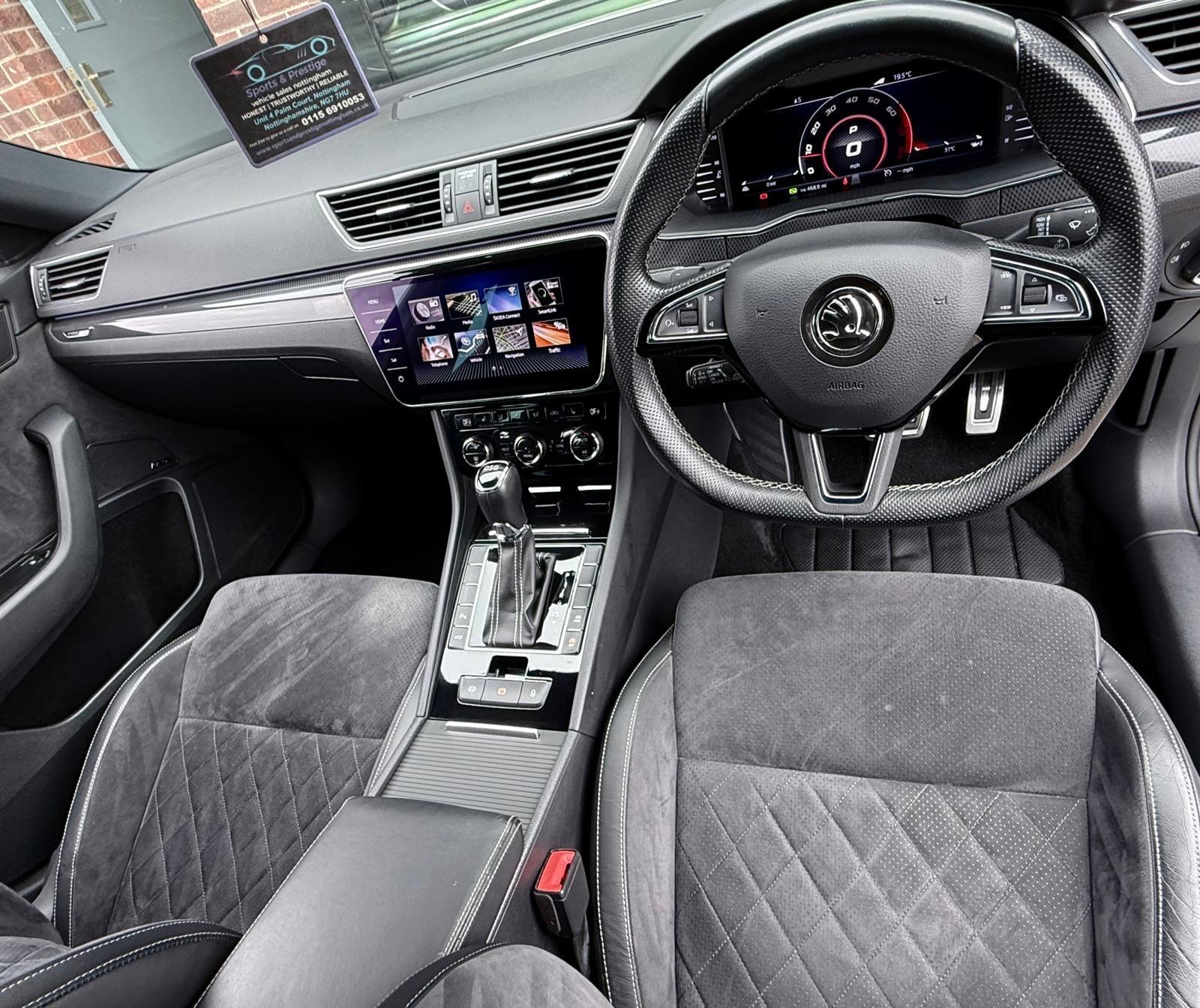 Skoda Superb view 11