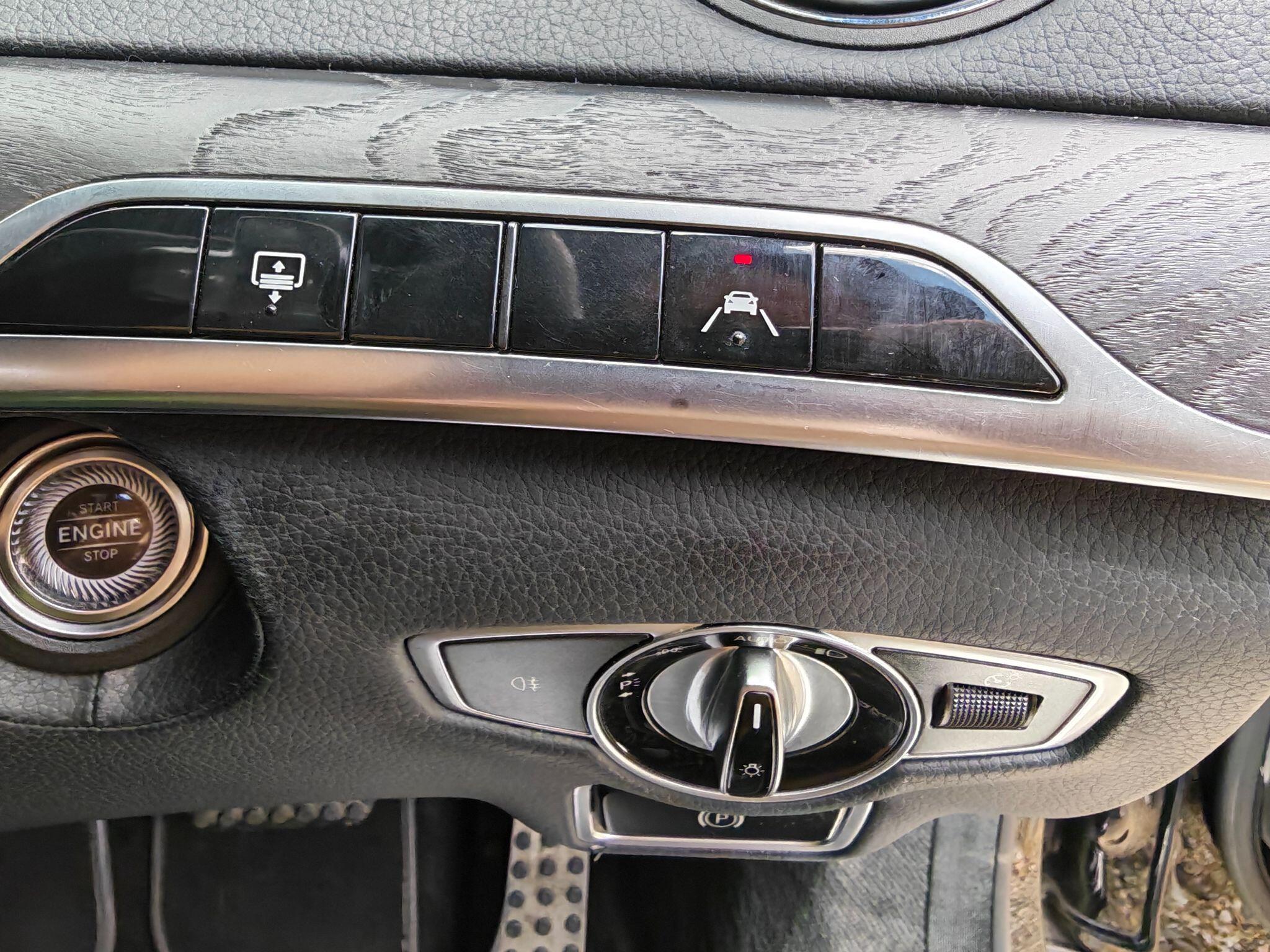 Mercedes-Benz S Class view 23
