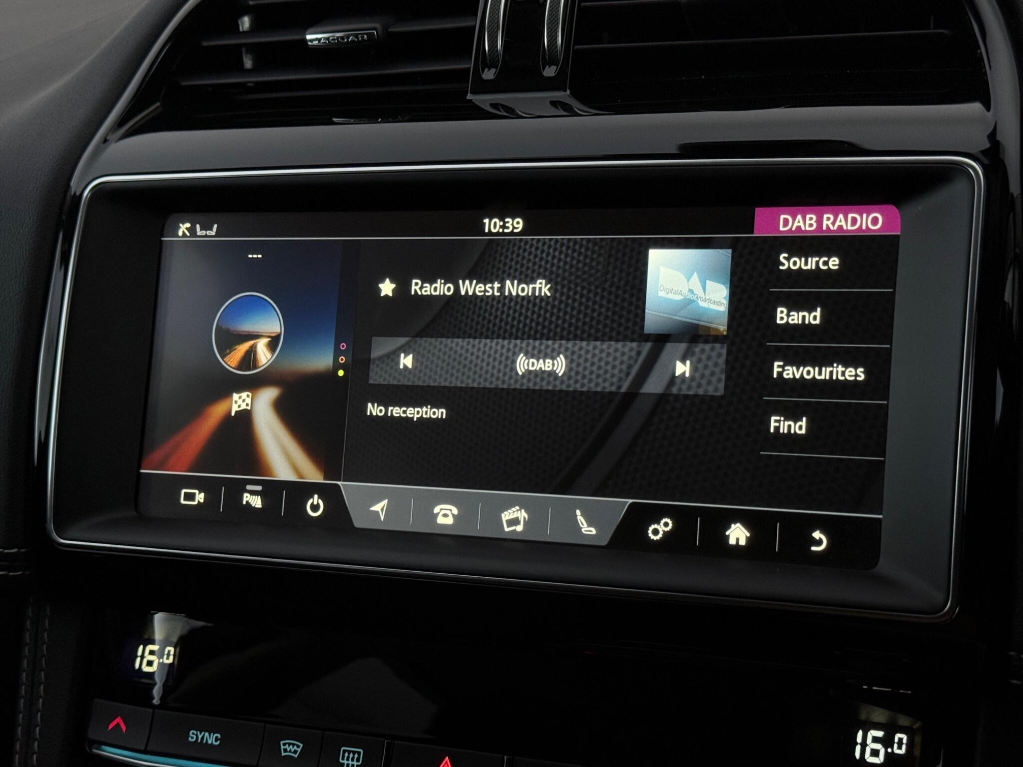 Jaguar F-Pace view 24