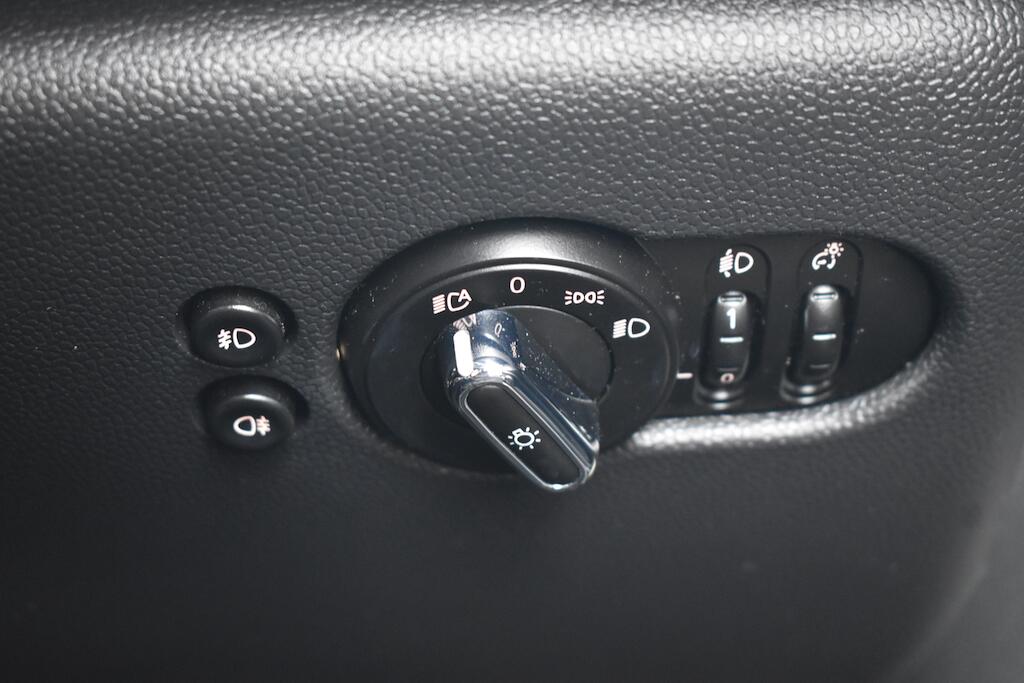 Mini Cooper view 46