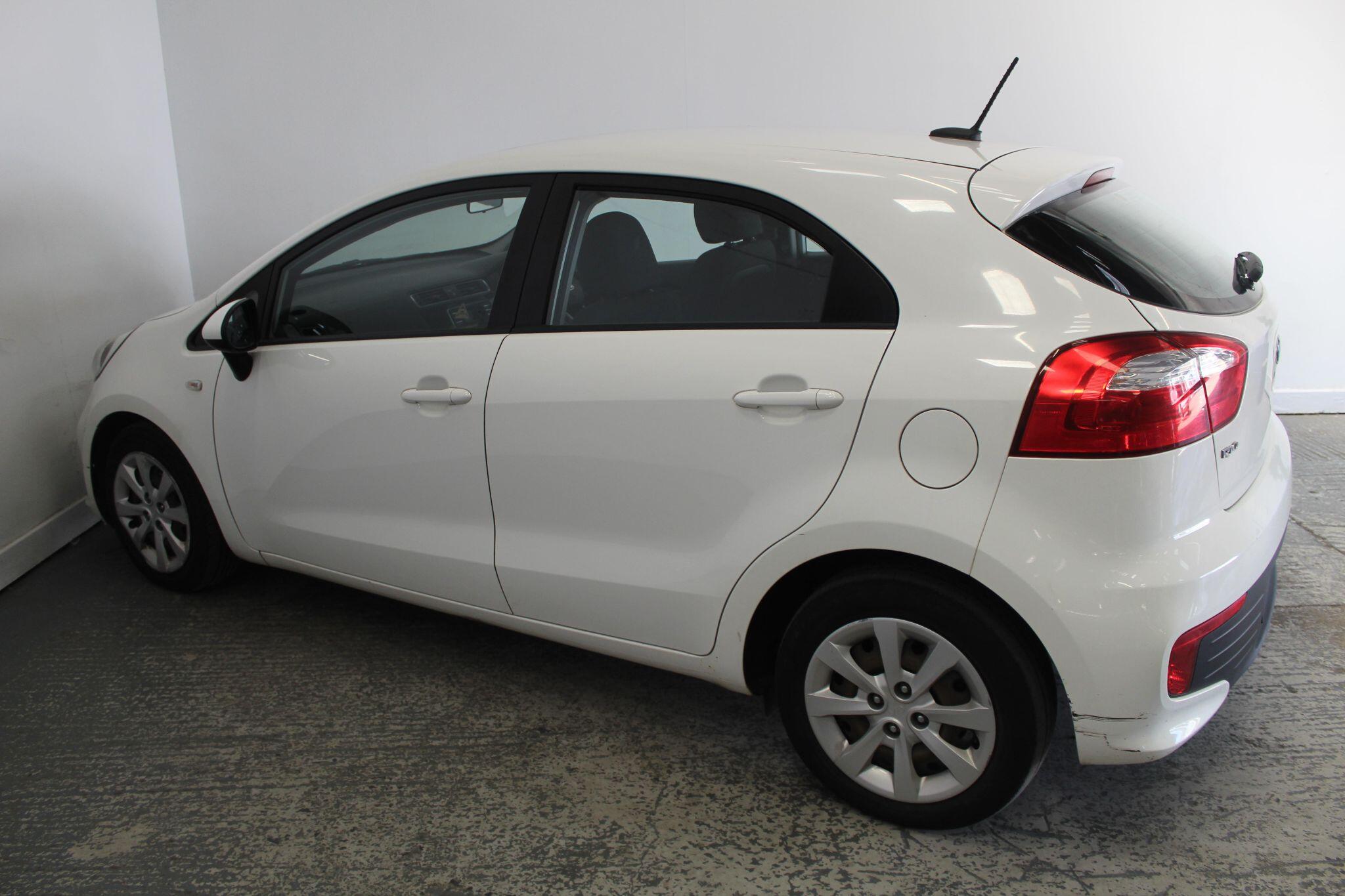 Kia Rio view 10