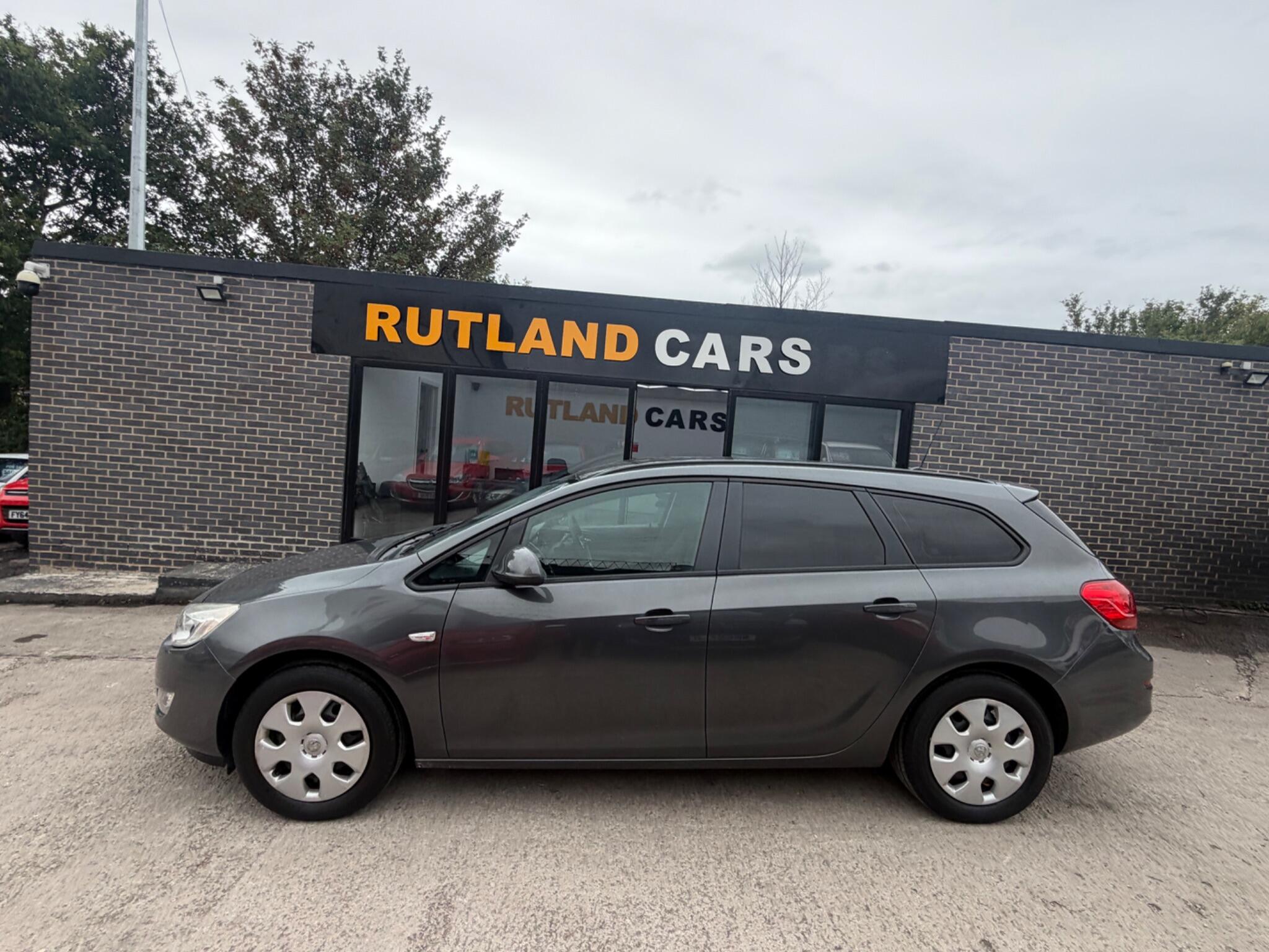 Vauxhall Astra view 9