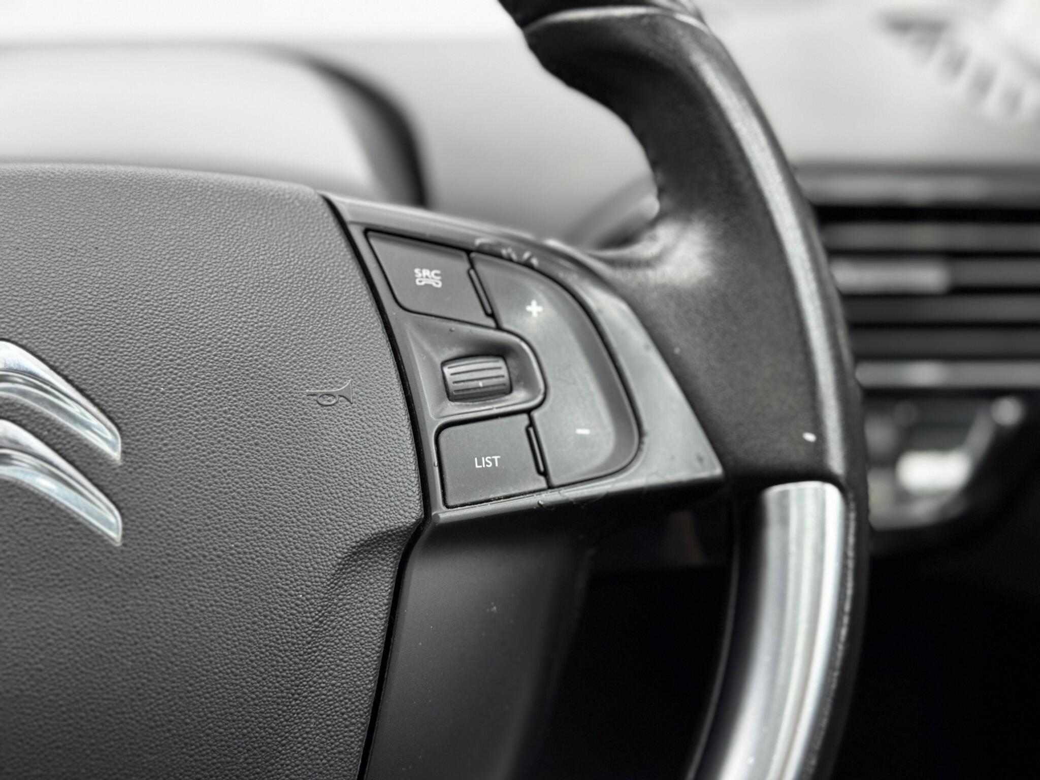 Citroen C4 Picasso view 21
