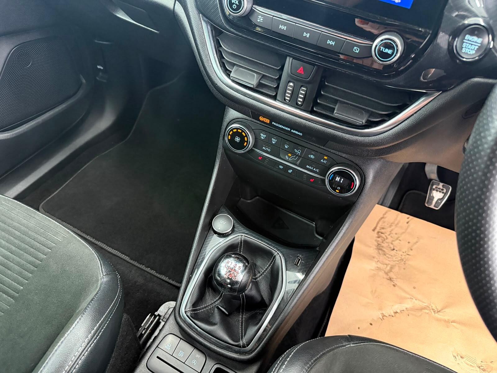 Ford Fiesta view 50