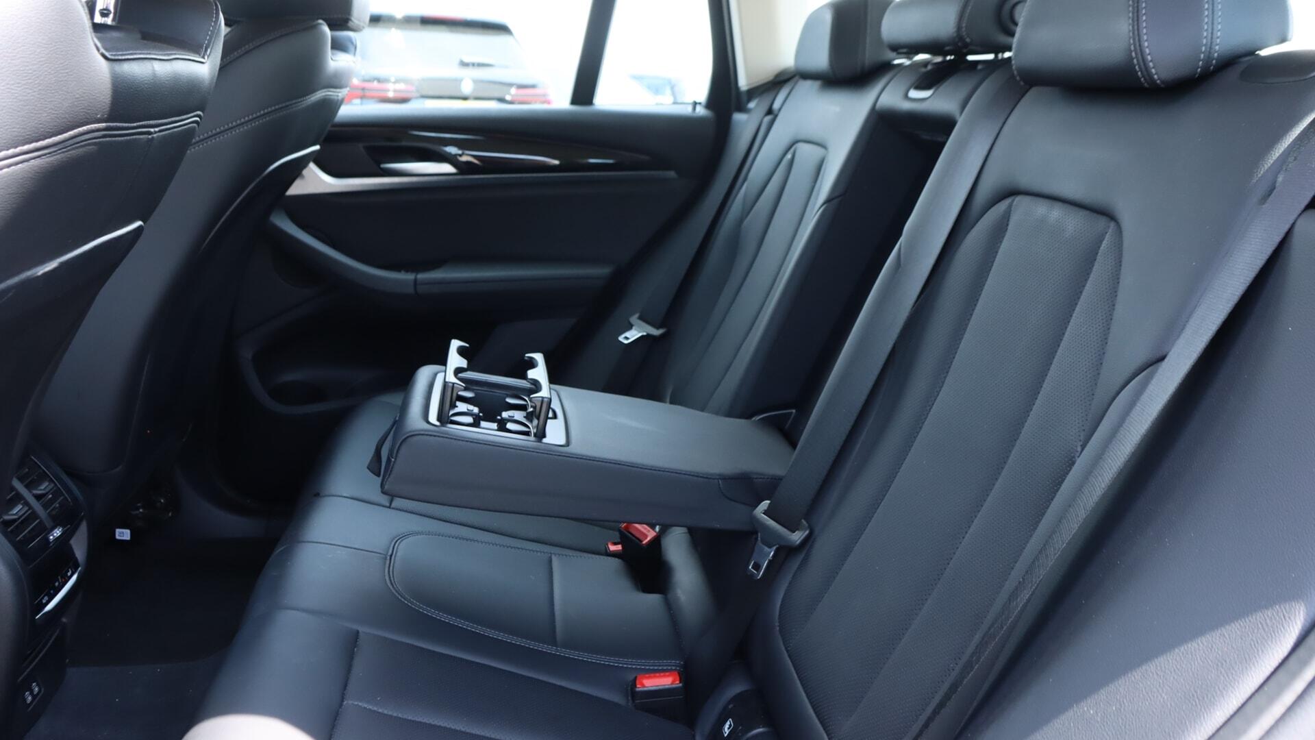 BMW X3 view 31