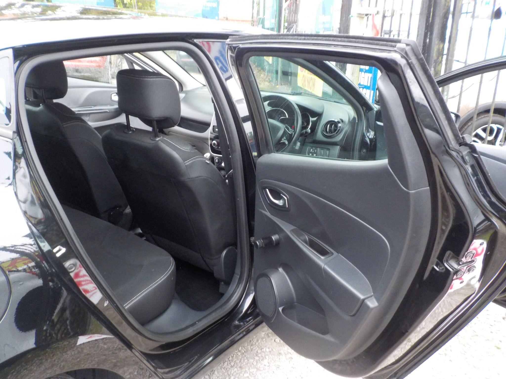 Renault Clio 1.2 16V Dynamique MediaNav Euro 5 5dr