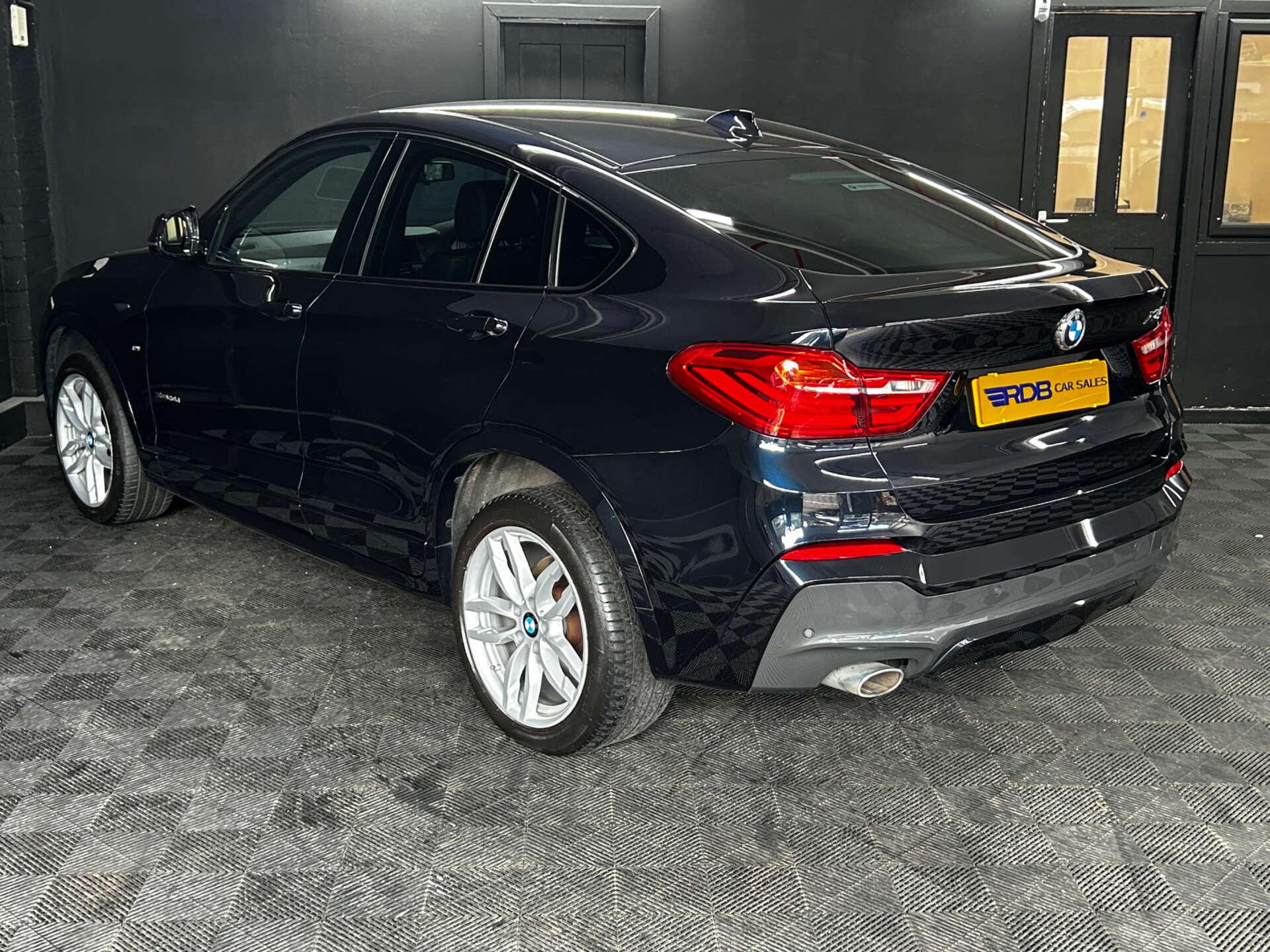 BMW X4 view 19