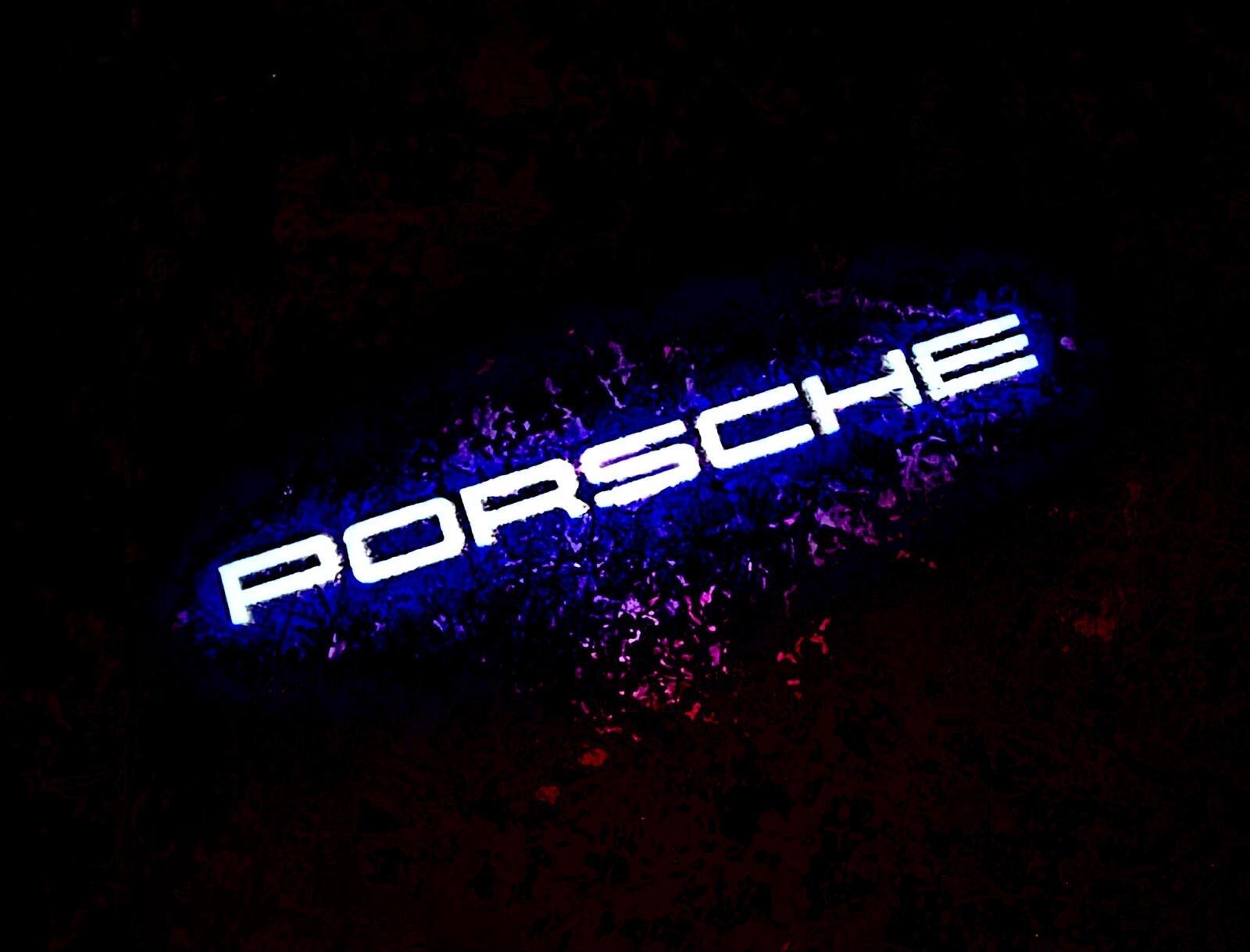 Porsche 911 view 64