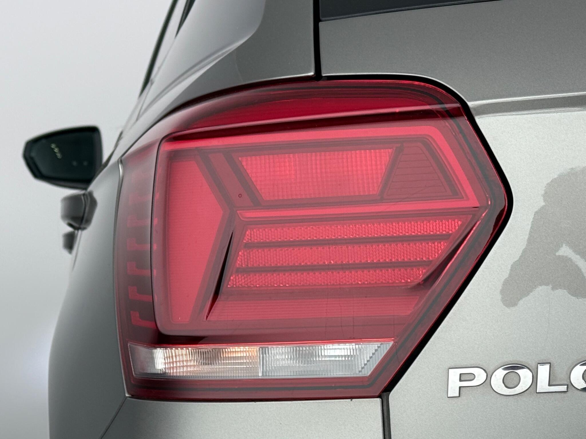 Volkswagen Polo view 6
