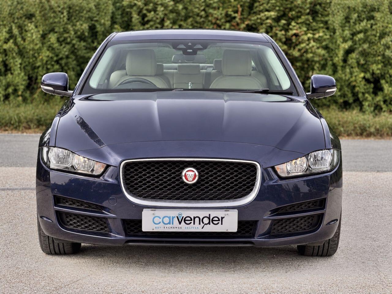 Jaguar Xe view 6