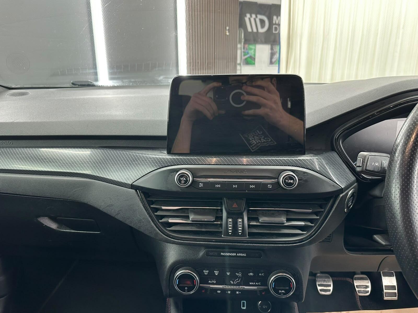 Ford Focus view 47
