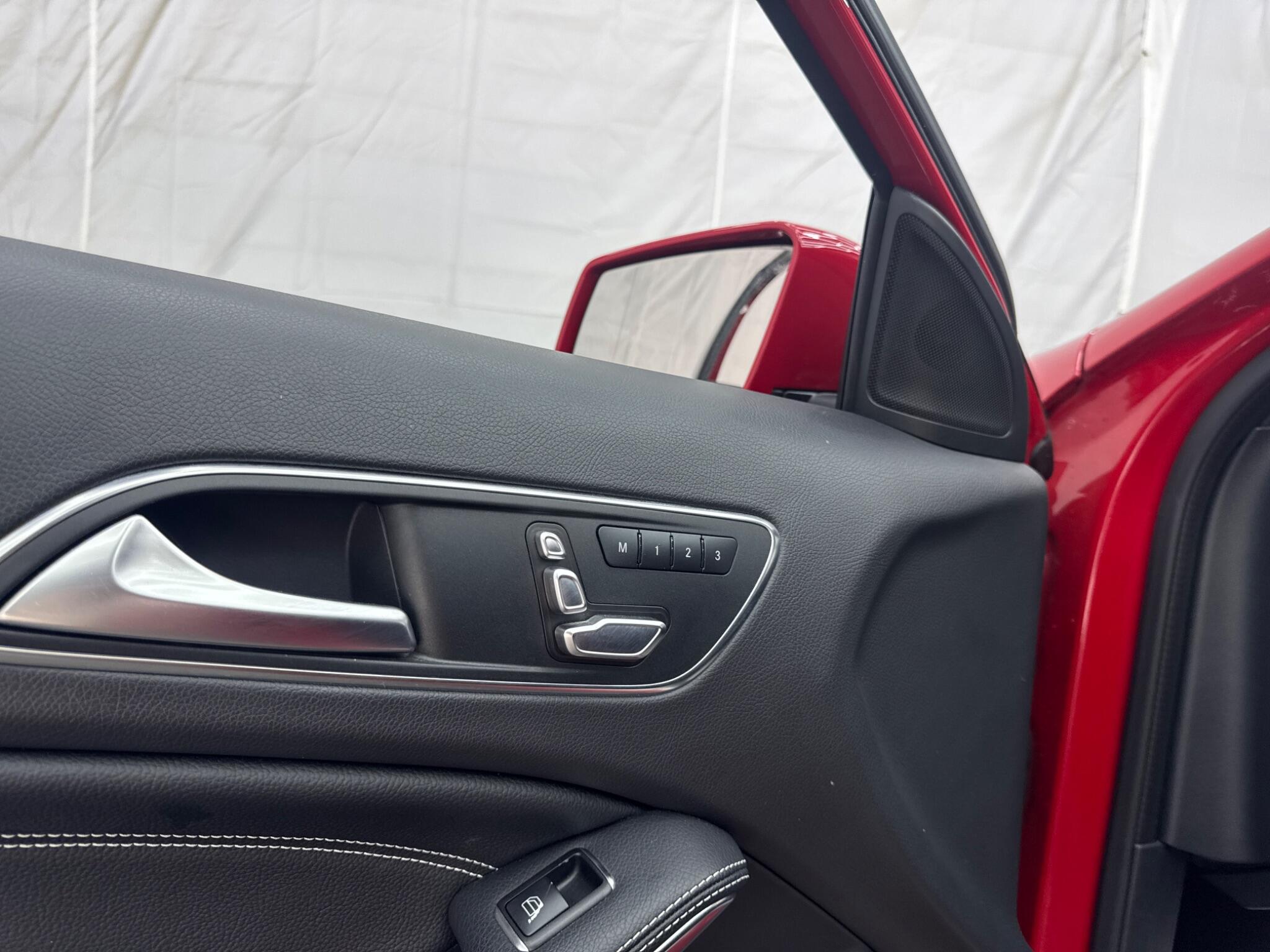 Mercedes-Benz A Class view 28