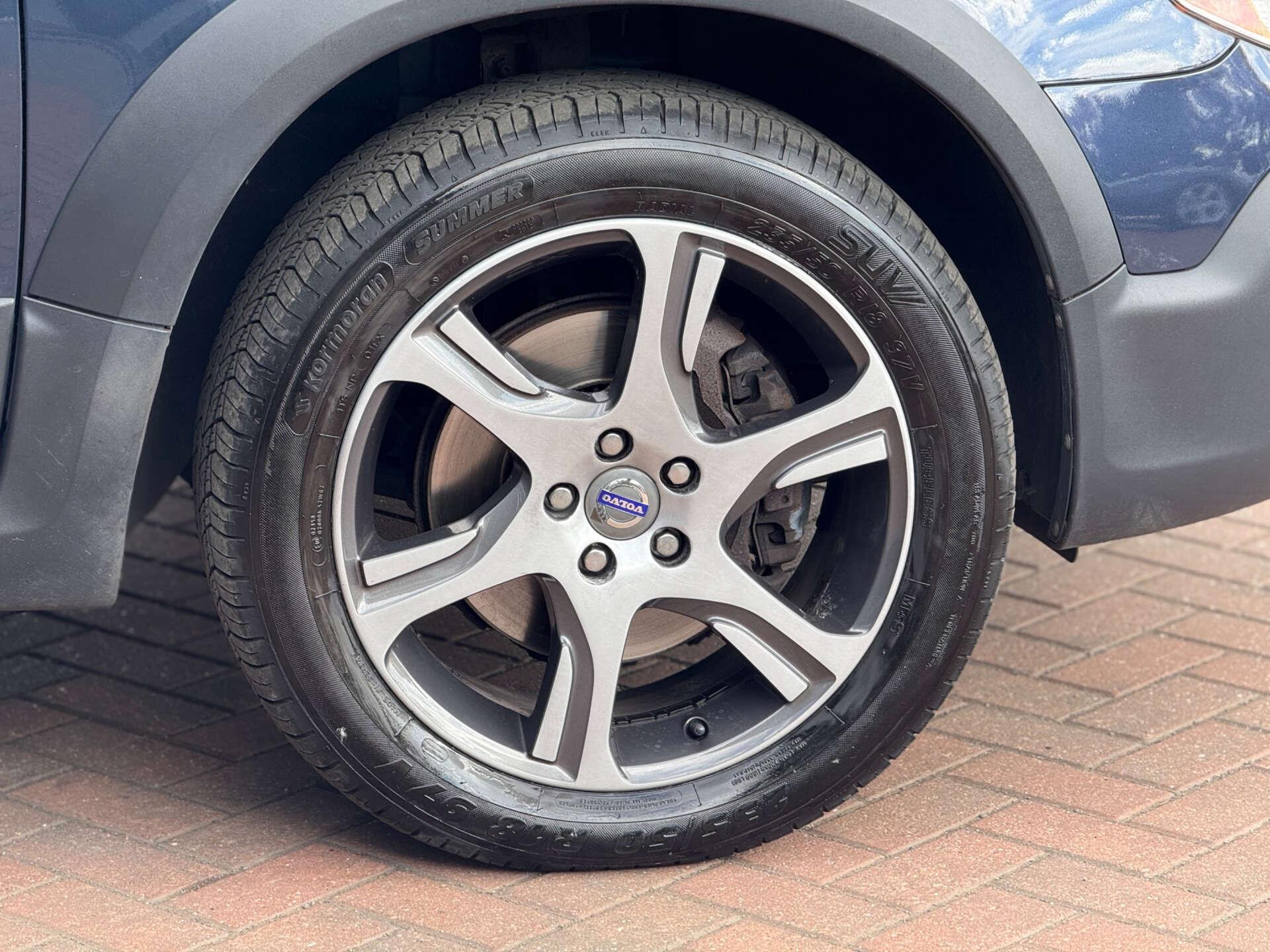Volvo XC70 view 15