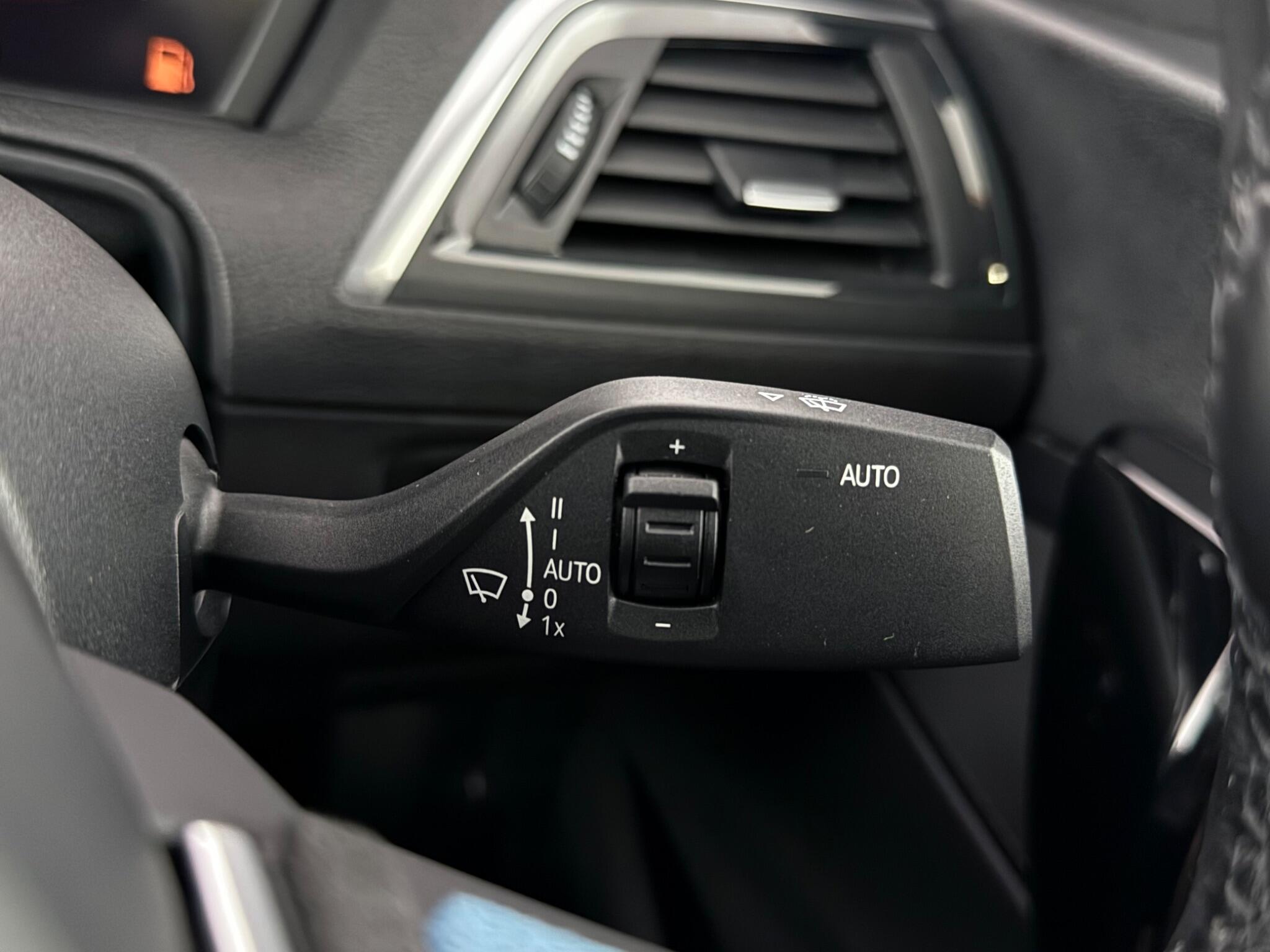 BMW 2 Series view 14