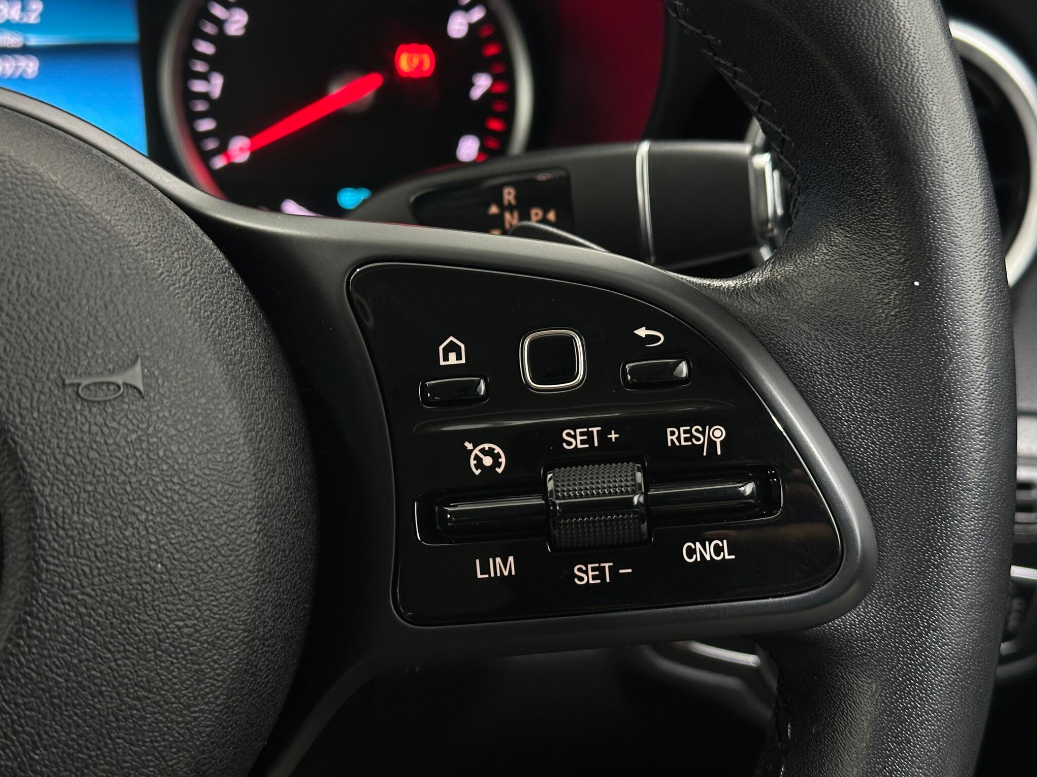 Mercedes-Benz C-Class view 16
