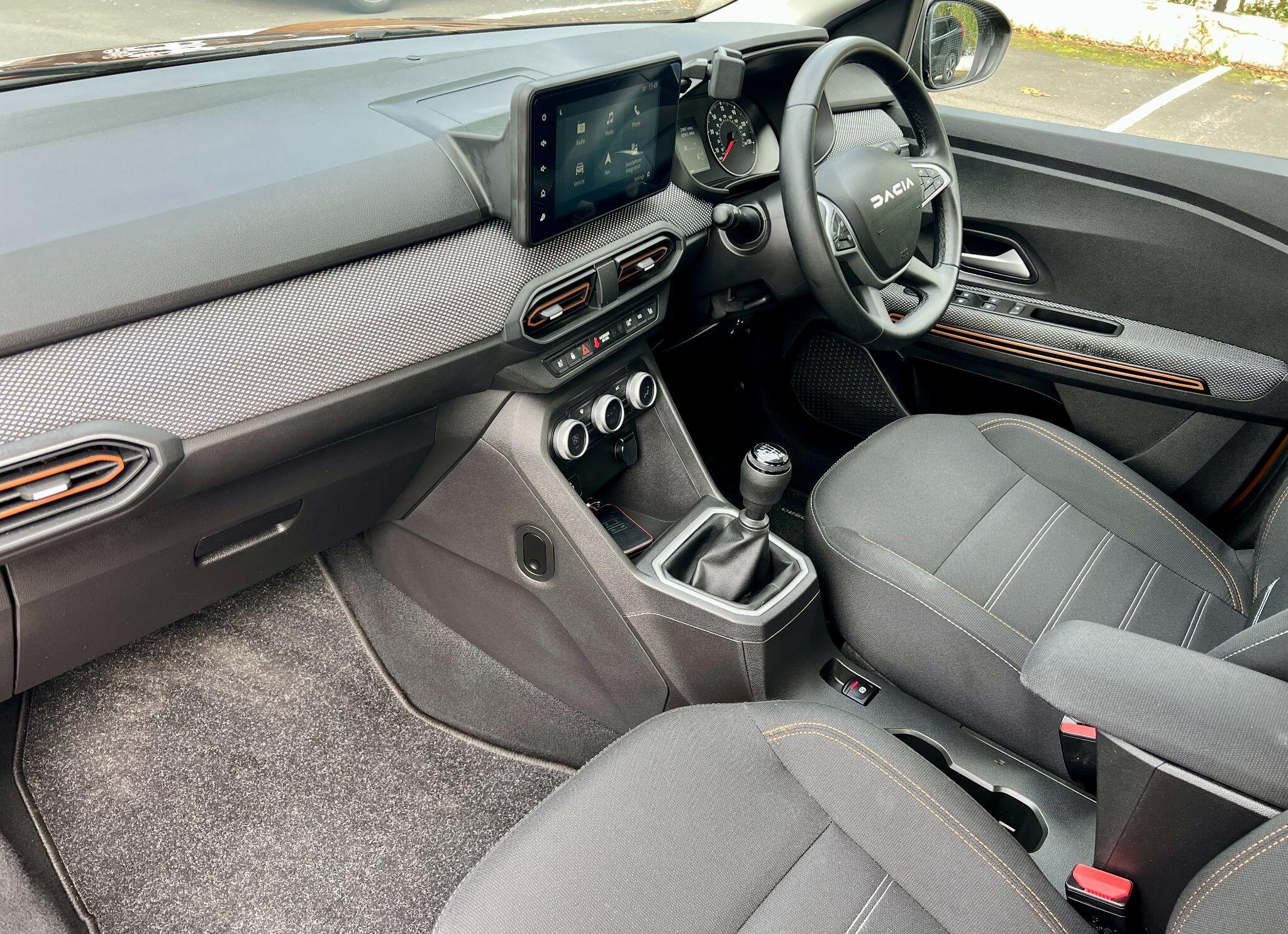 Dacia Sandero view 13