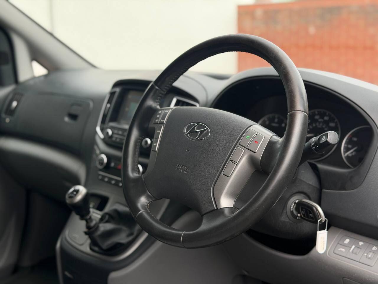 Hyundai I800 view 9
