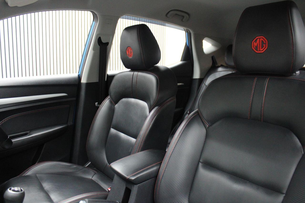 MG ZS view 28
