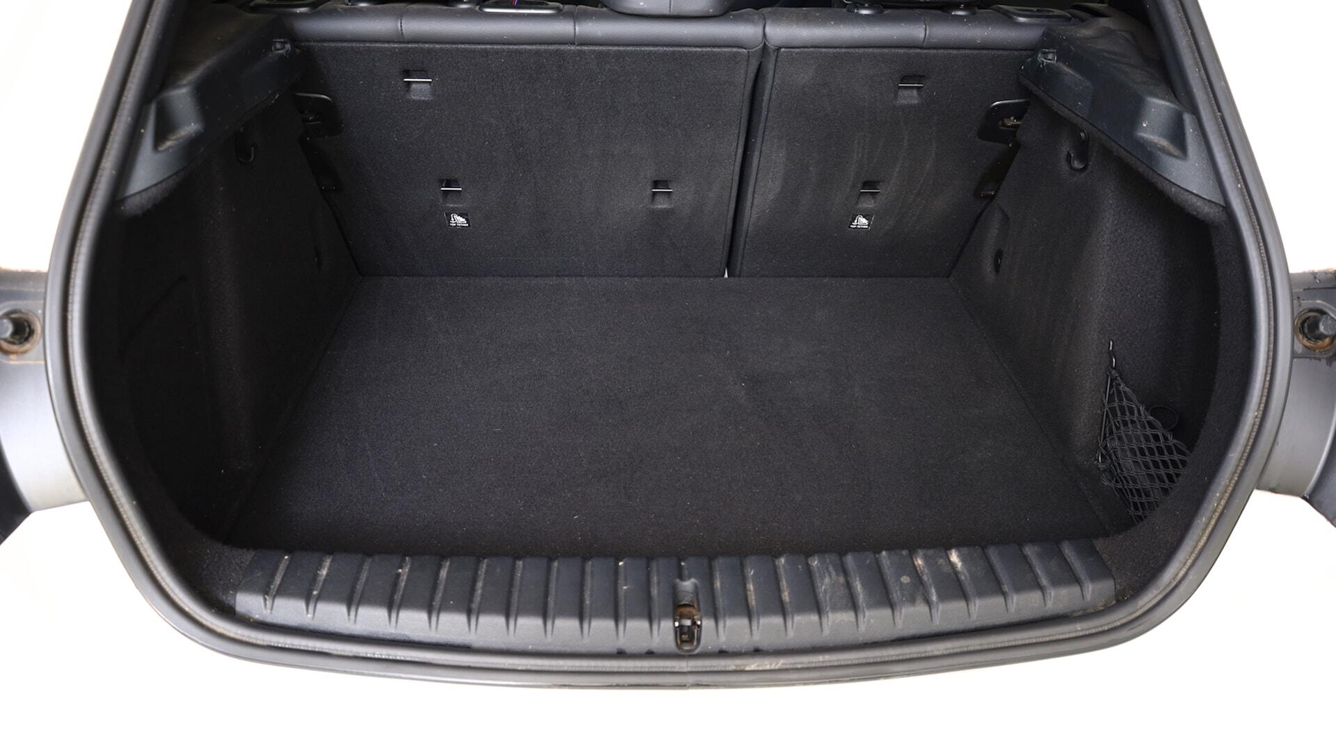 BMW 1 Series view 13