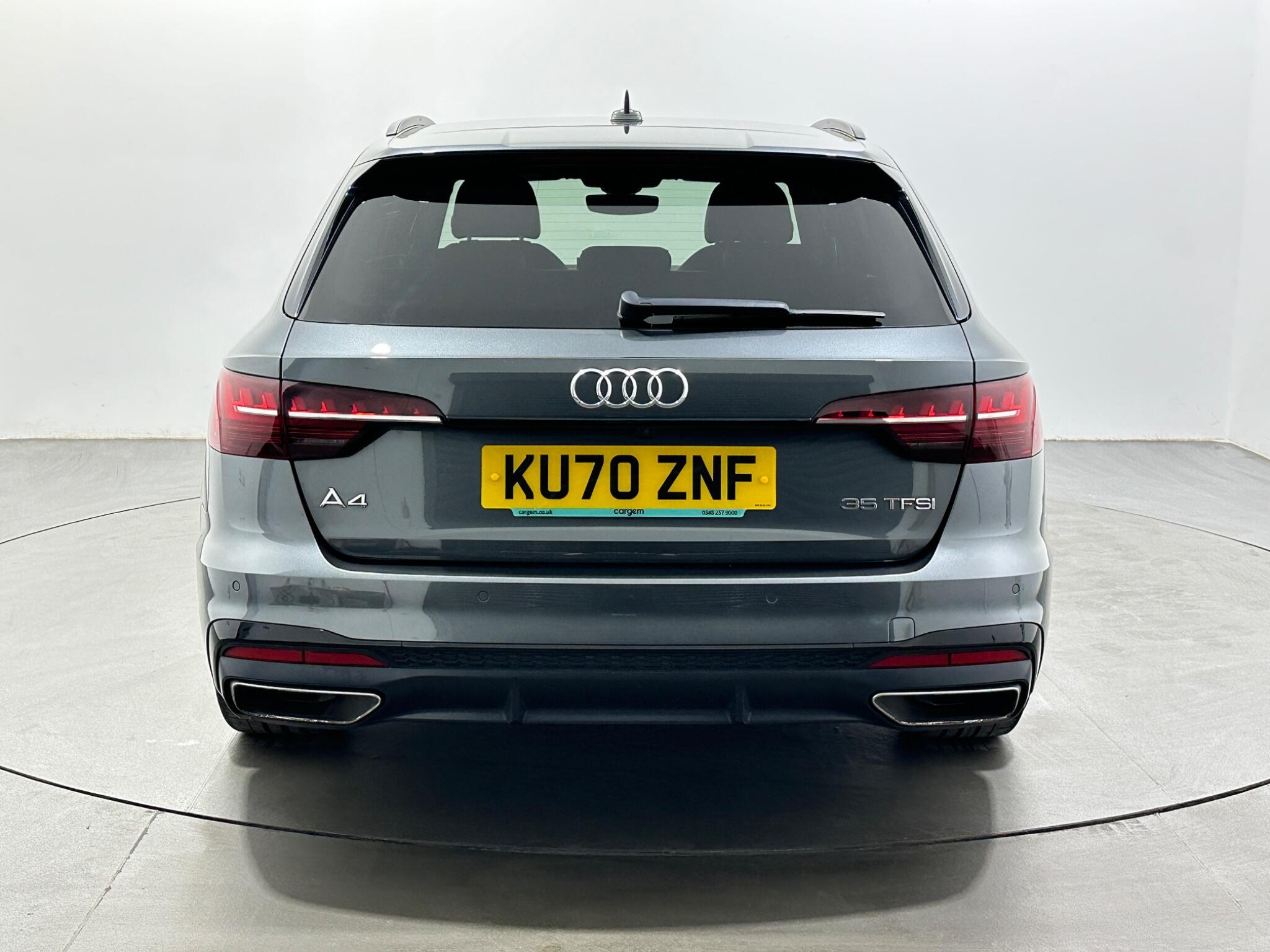 Audi A4 view 7