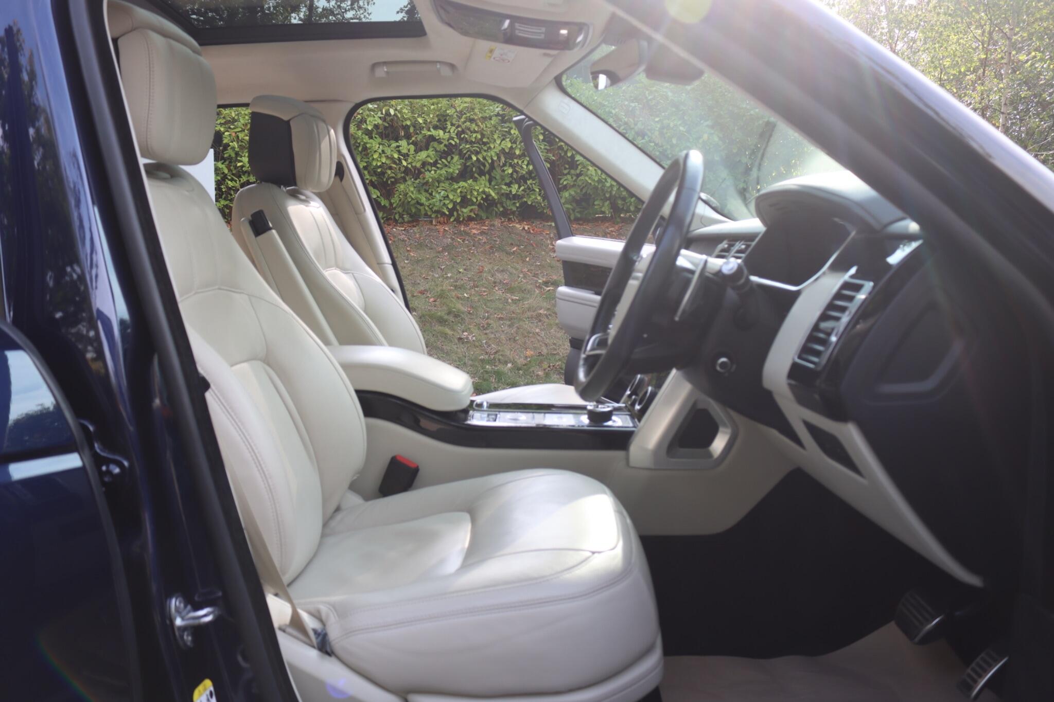 Land Rover Range Rover view 40