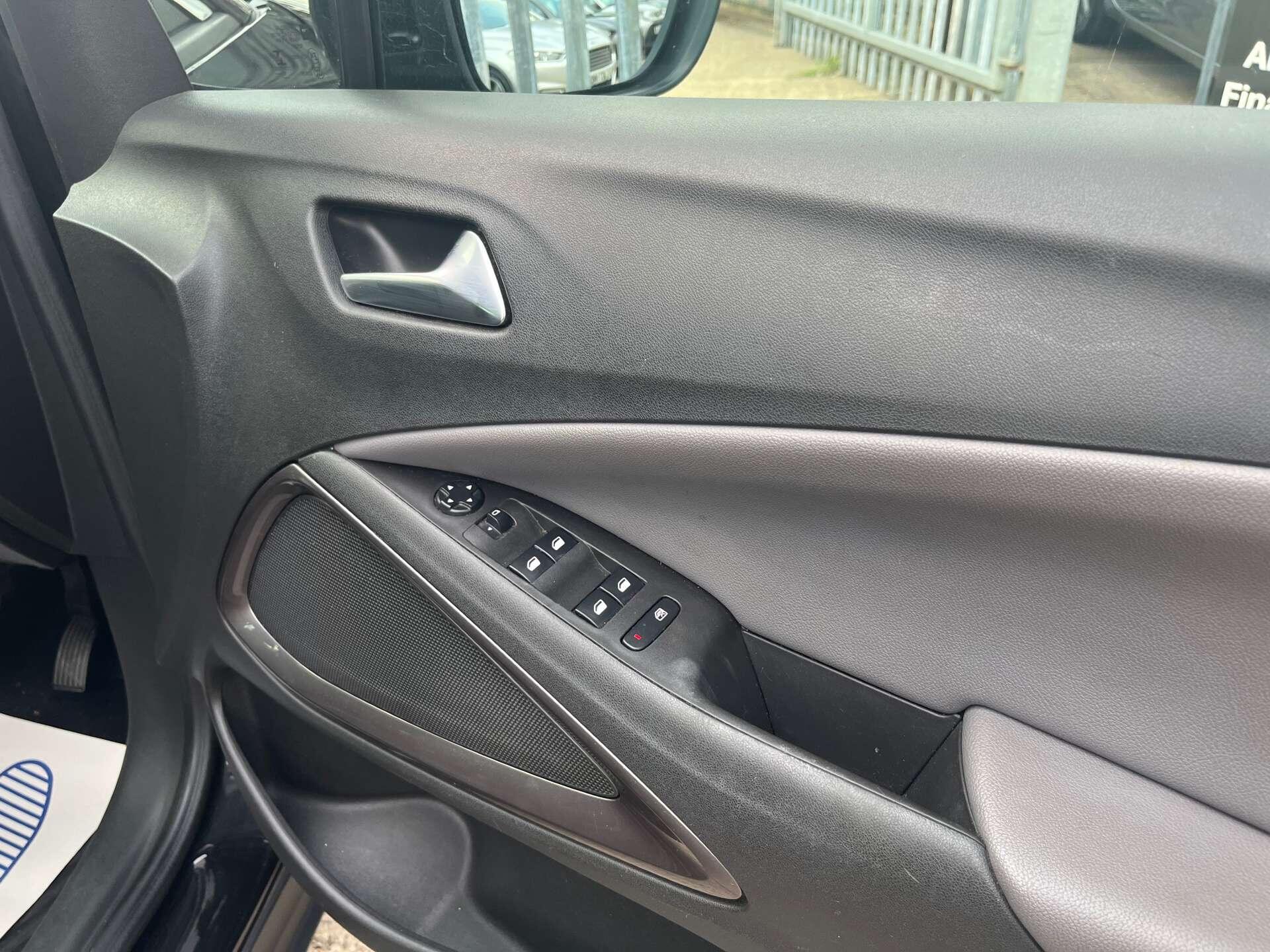 Vauxhall Crossland X view 49
