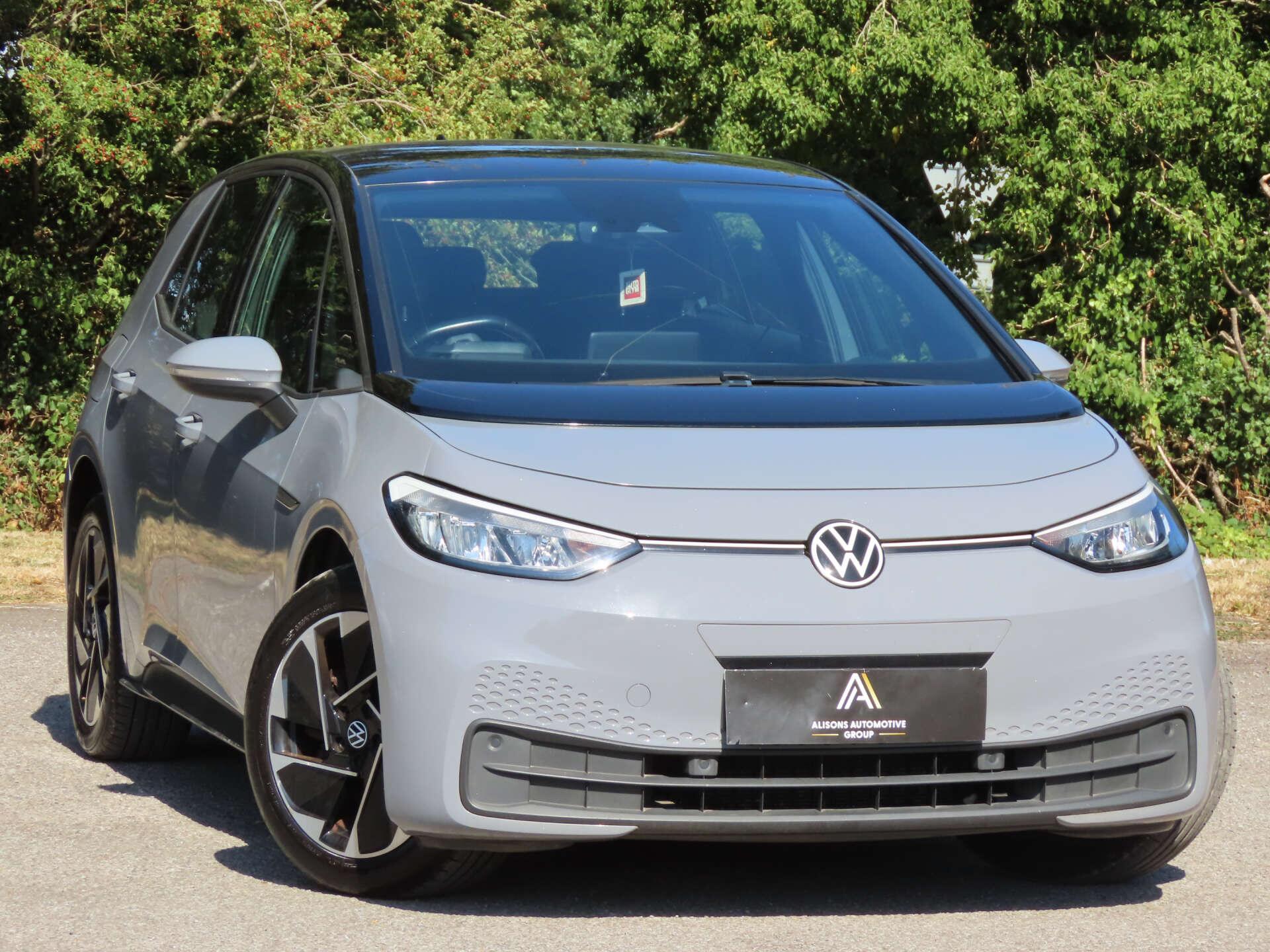 Volkswagen ID.3 view 3