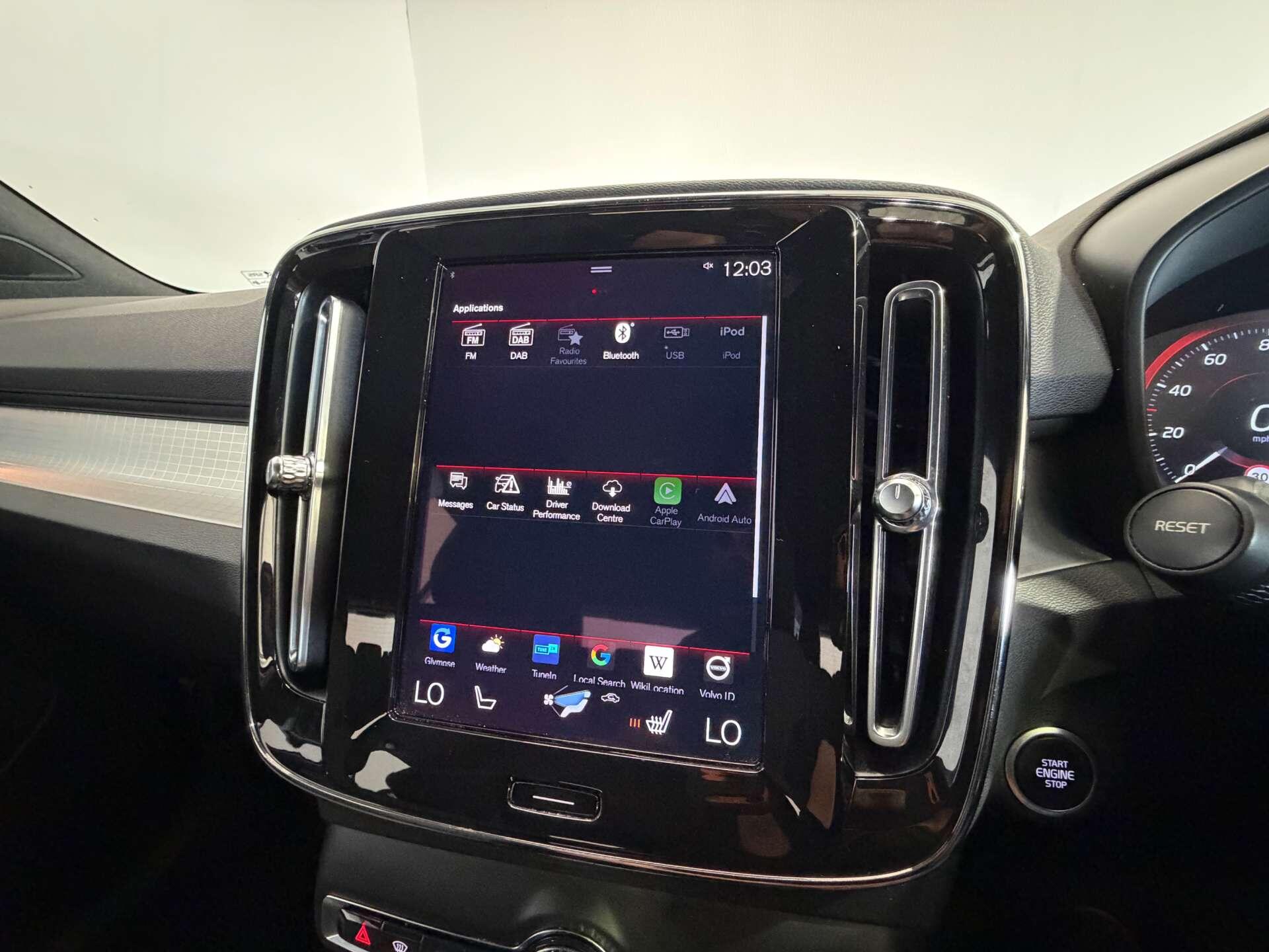 Volvo XC40 view 41