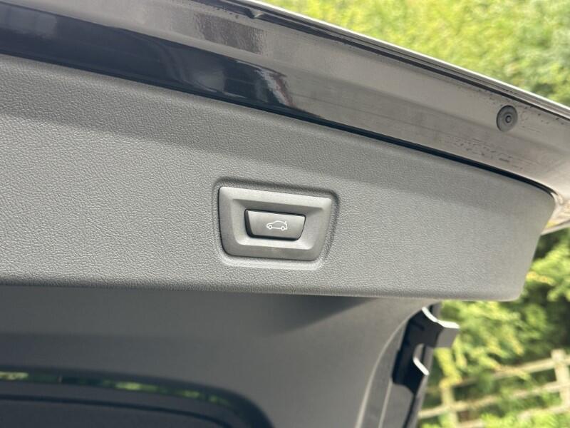 BMW i4 view 51