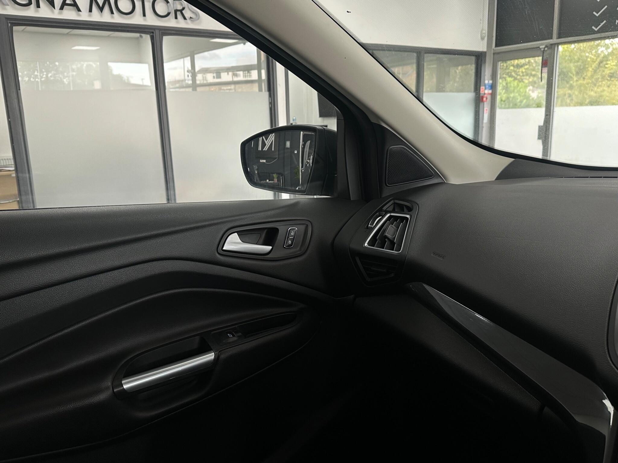 Ford Kuga view 24