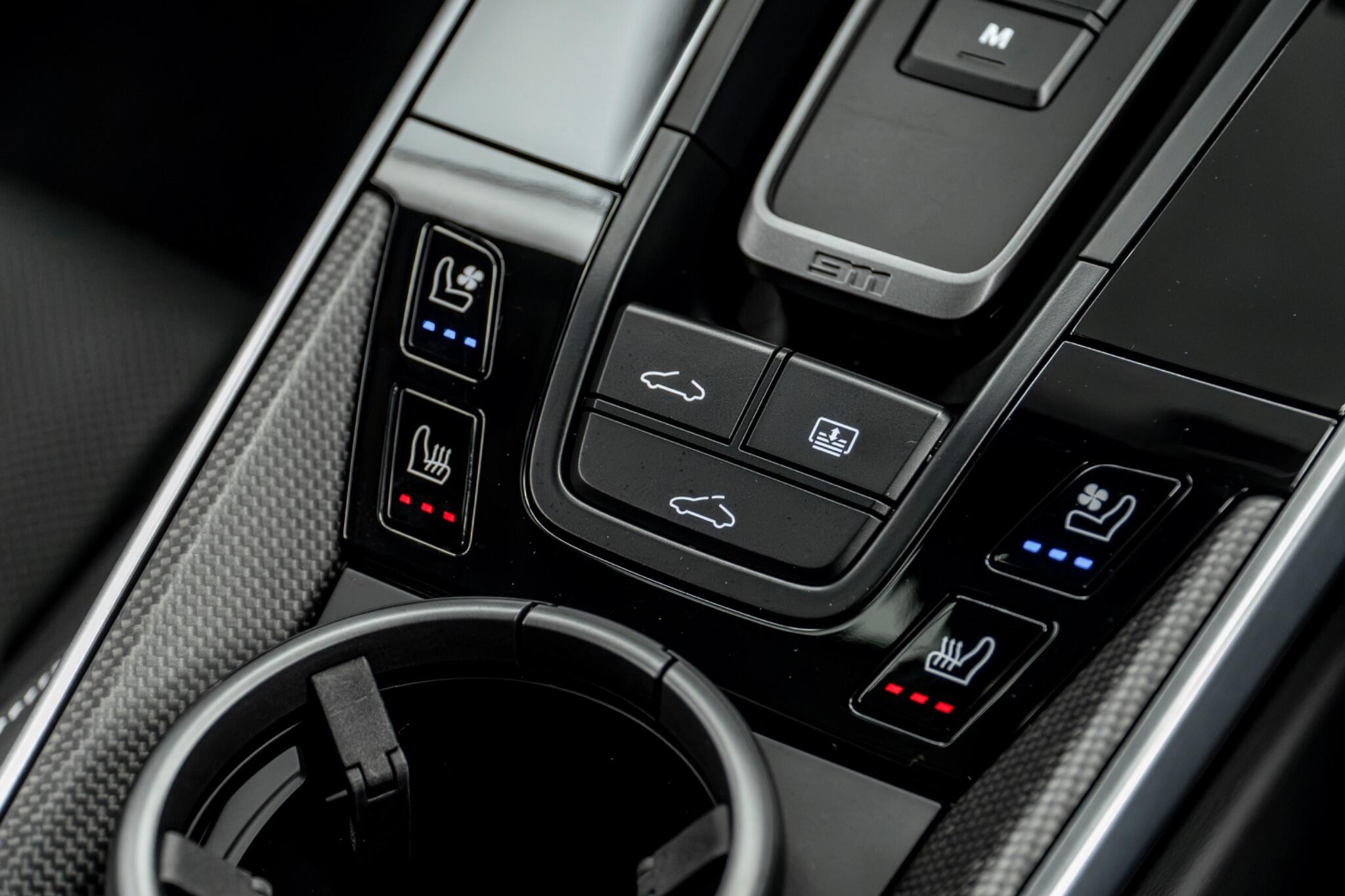 Porsche 911 view 47