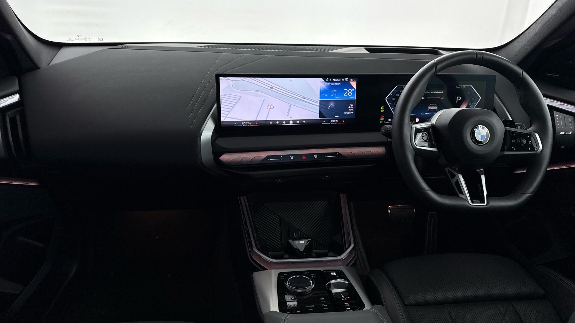 BMW X3 view 4