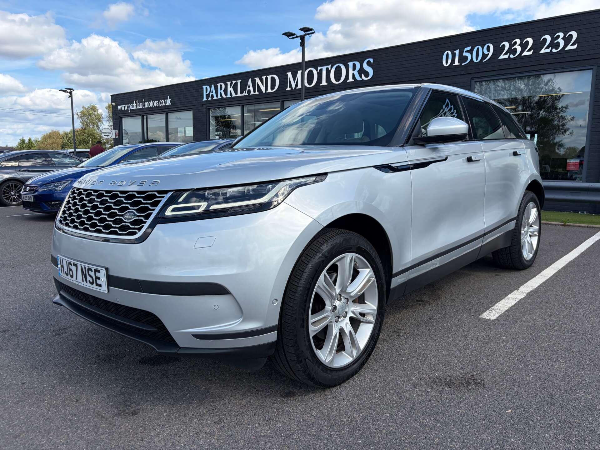 Land Rover Range Rover Velar view 4