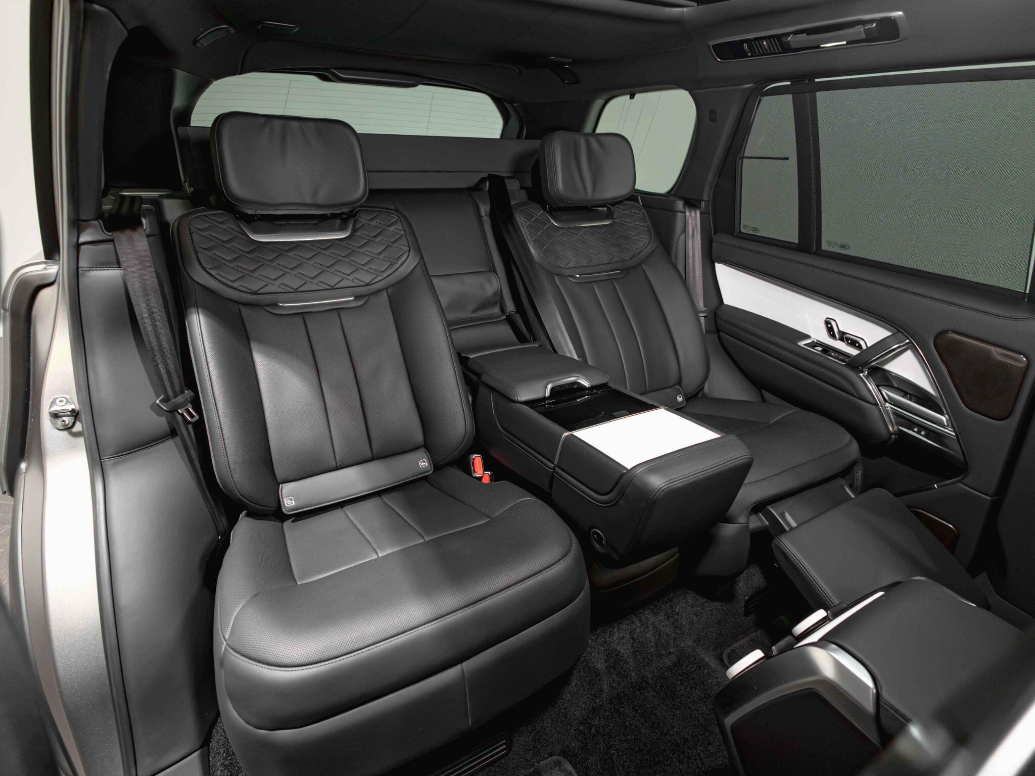 Land Rover Range Rover view 32