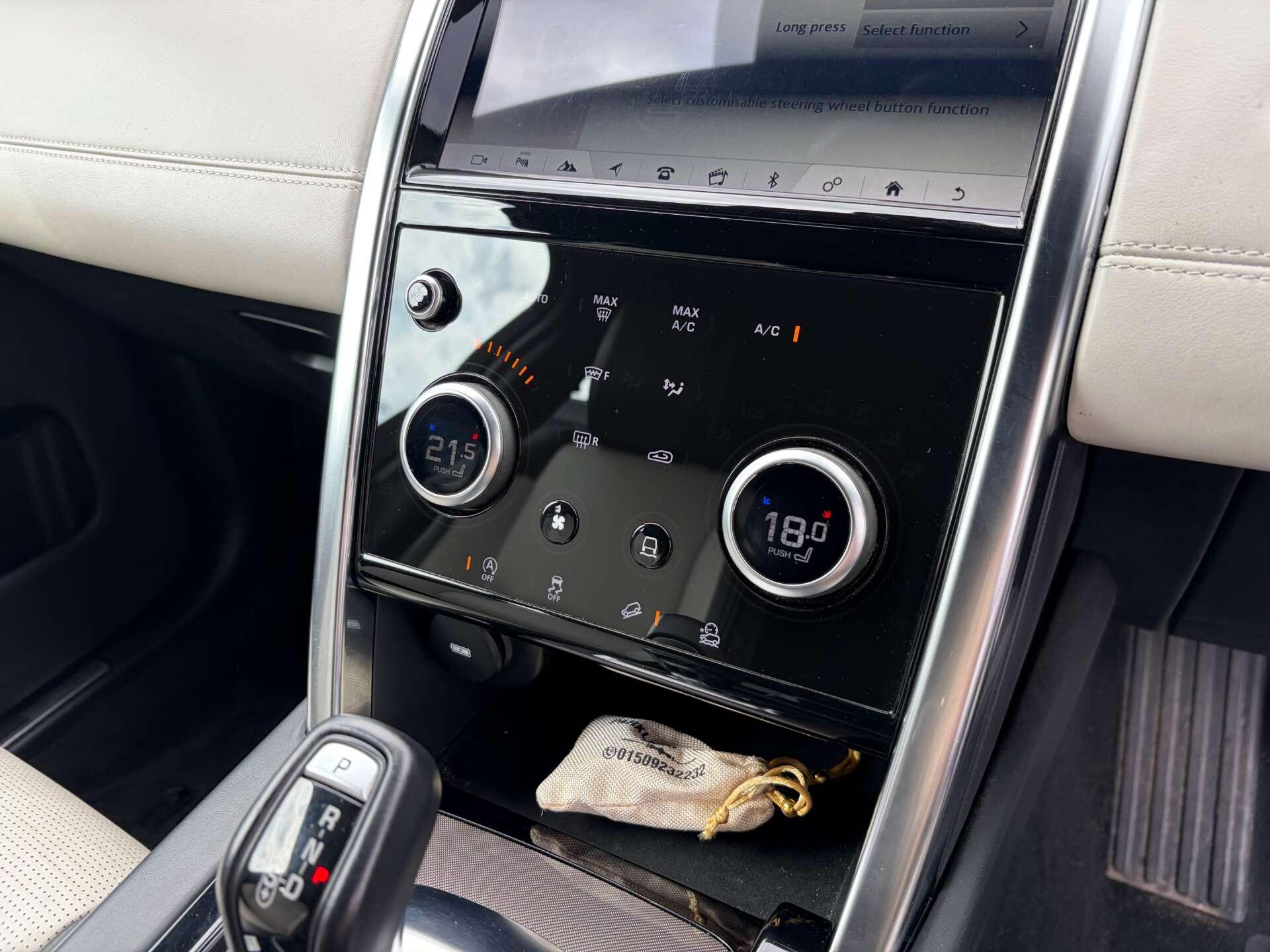 Land Rover Discovery Sport view 51