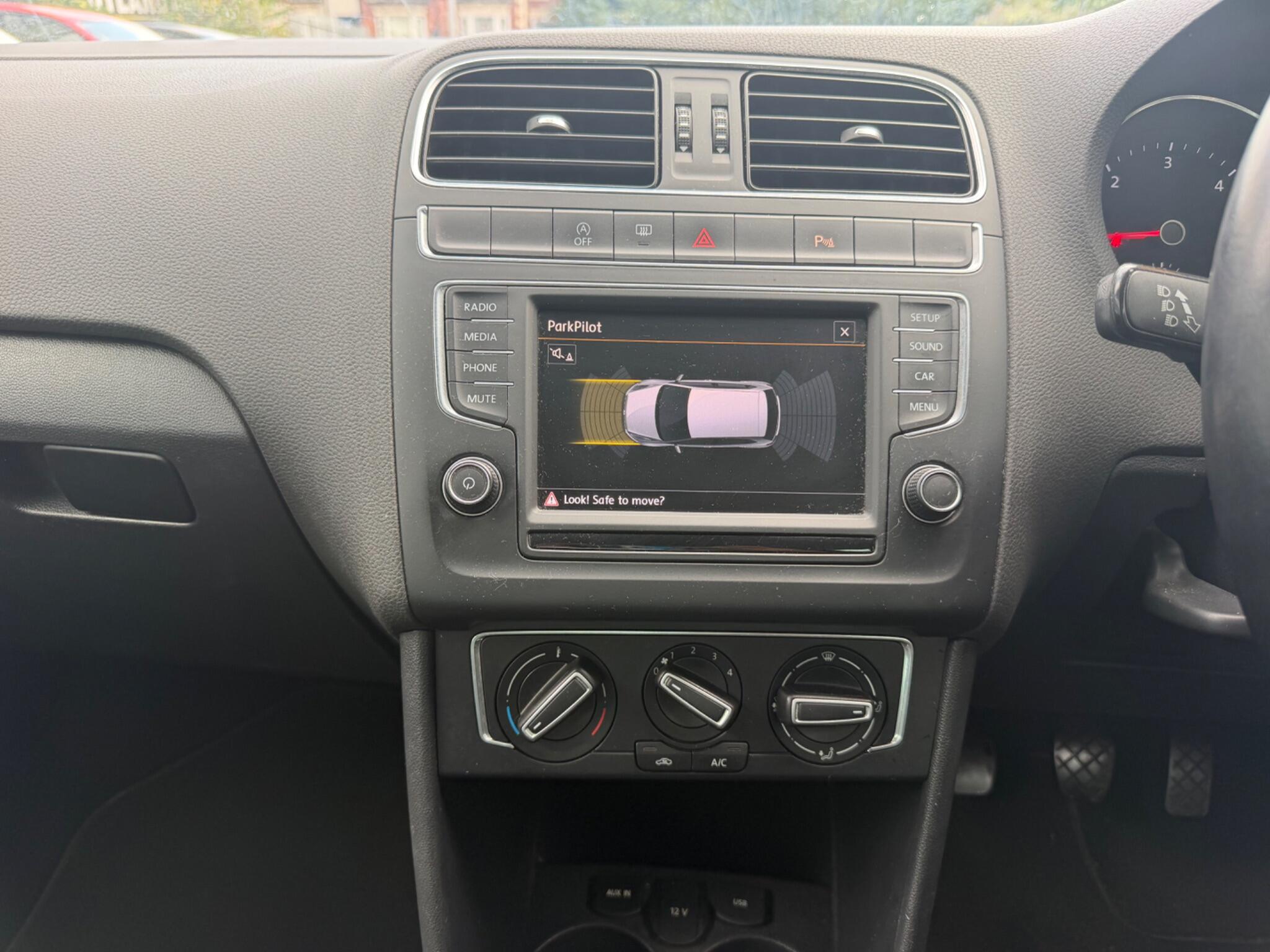 Volkswagen Polo view 33