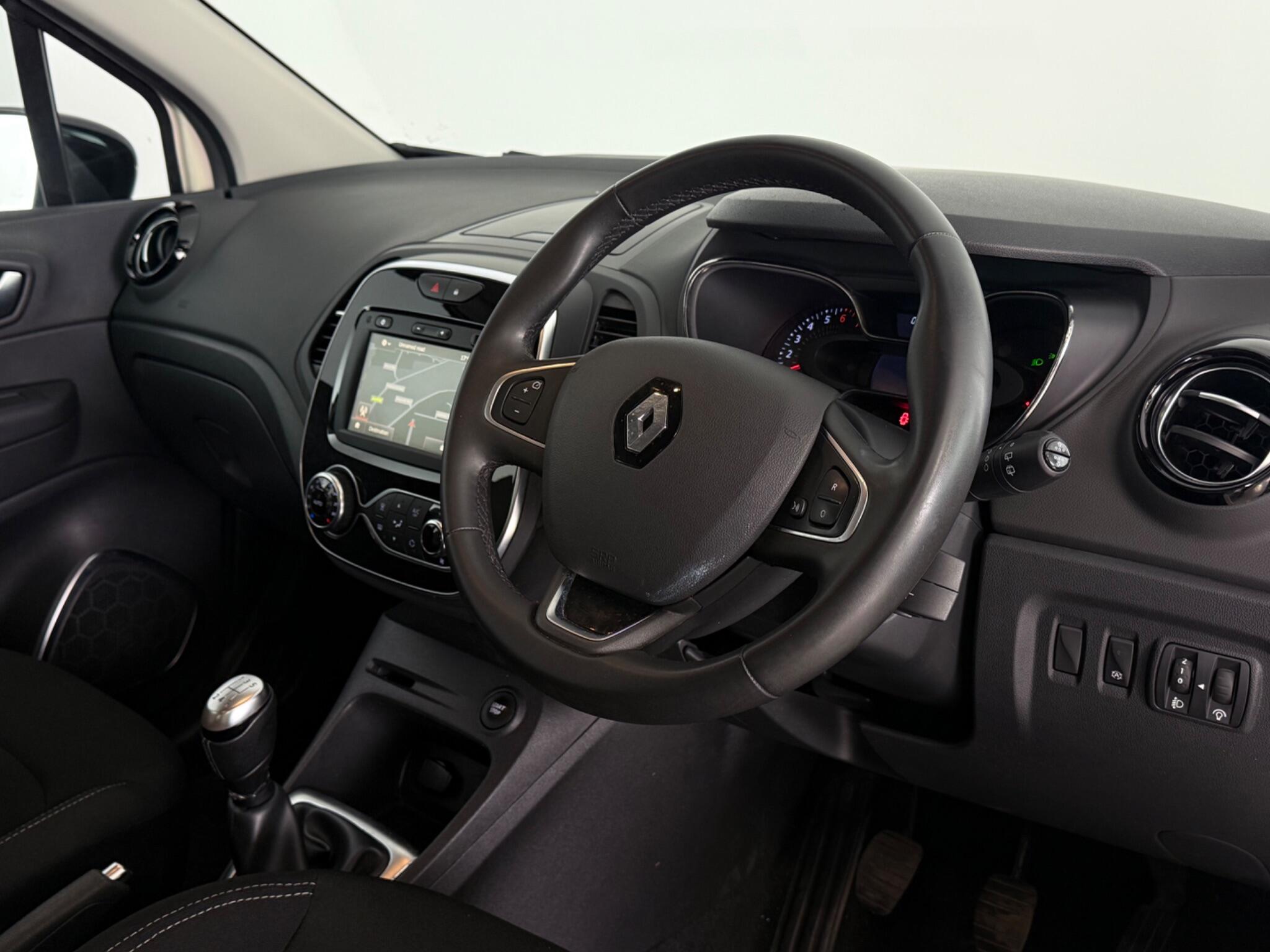 Renault Captur view 3