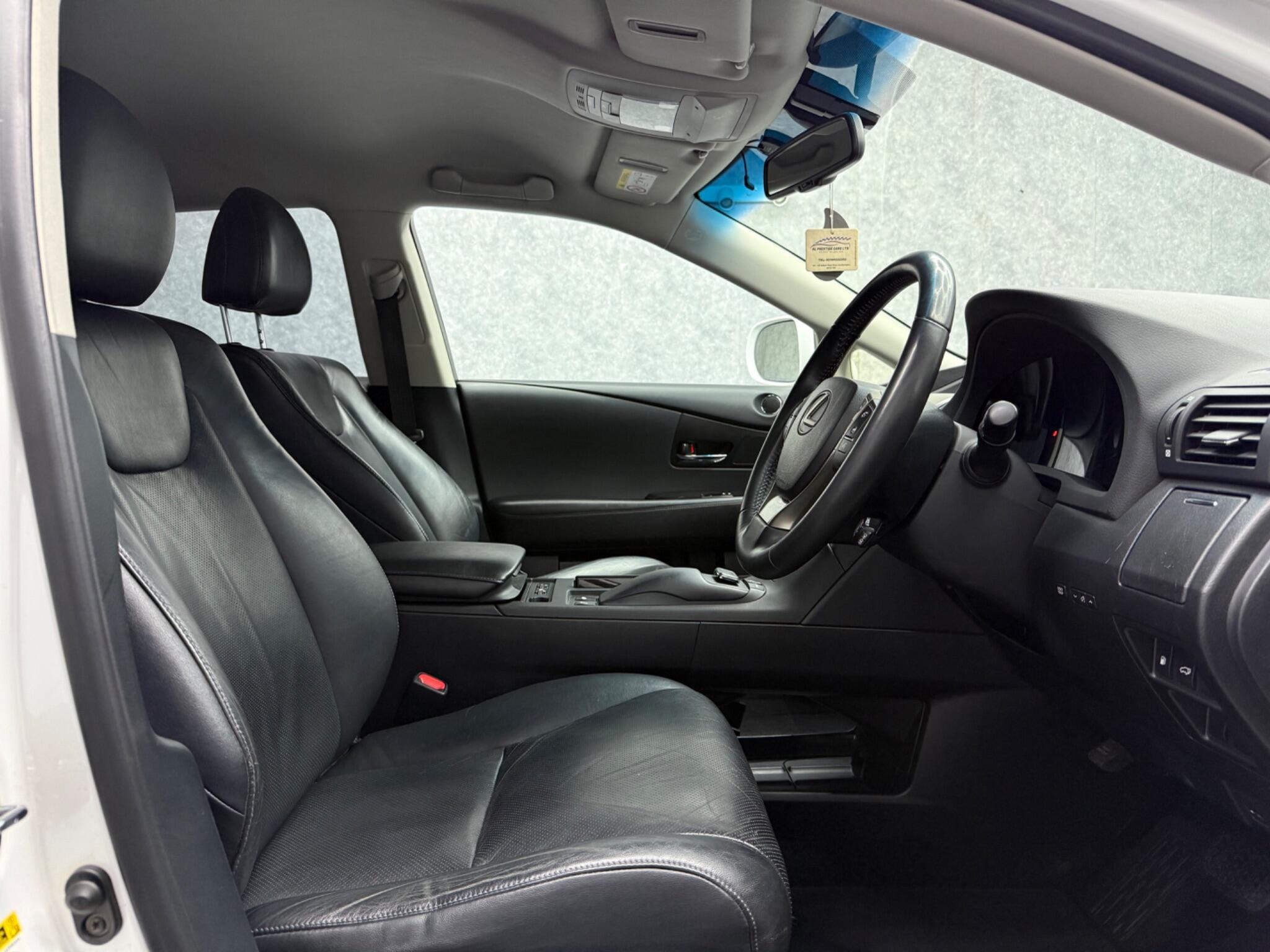 Lexus RX view 7