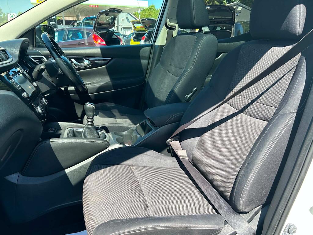 Nissan Qashqai view 18