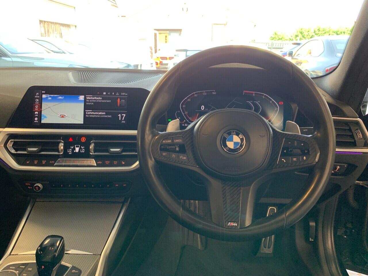 BMW 3 Series view 33