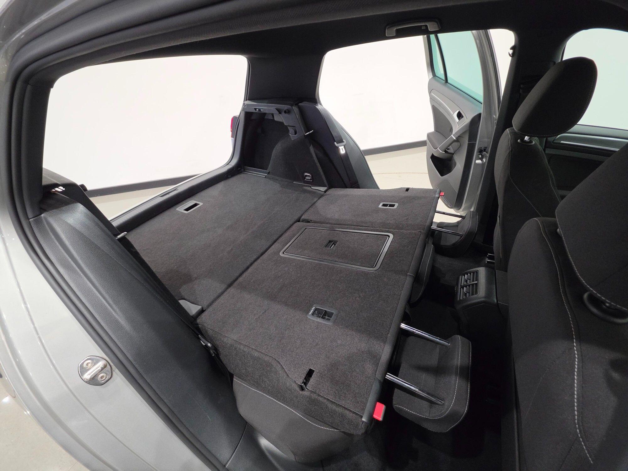 Volkswagen Golf view 75